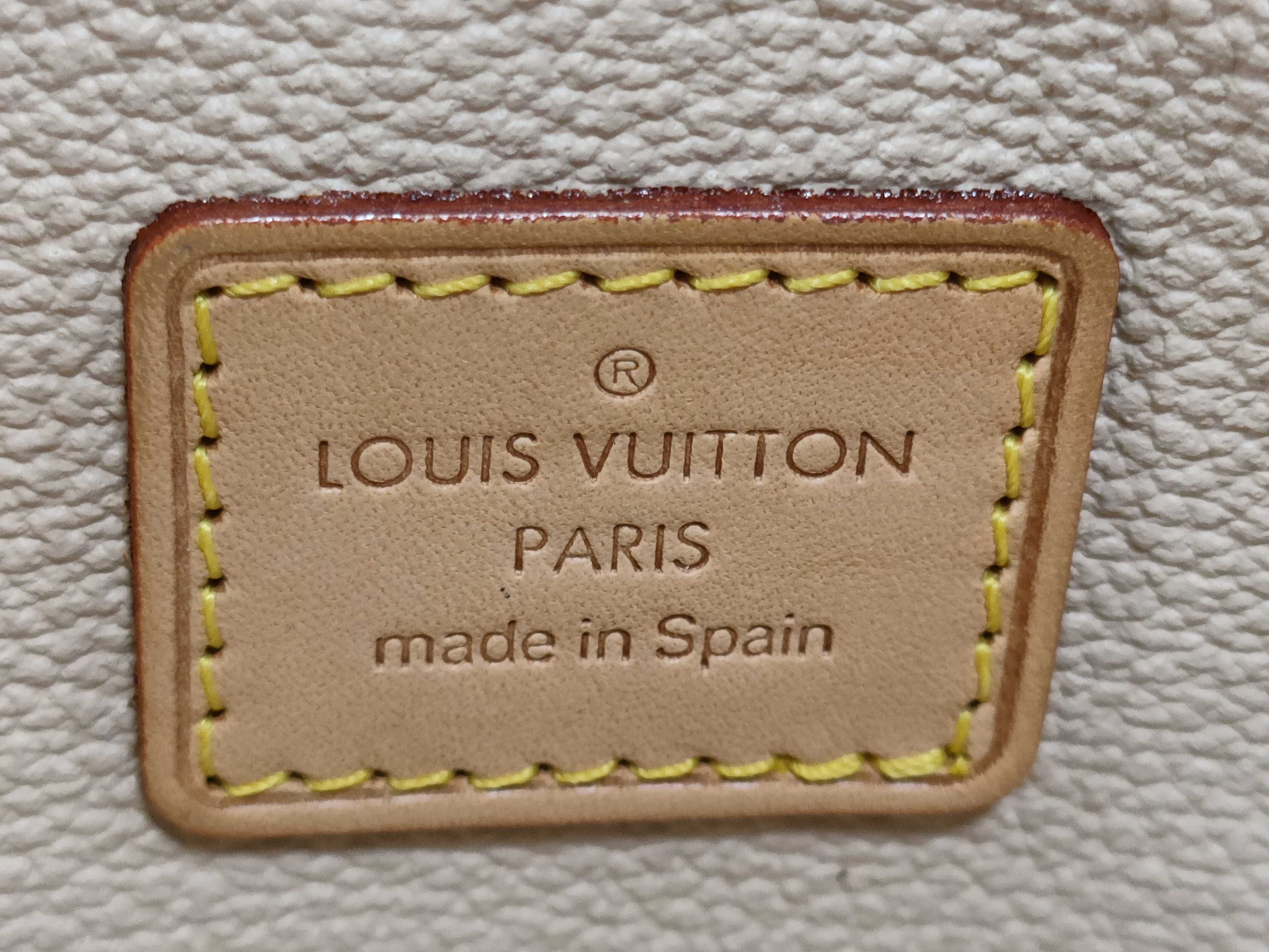 Monogram Pochette Cosmetic — view 9