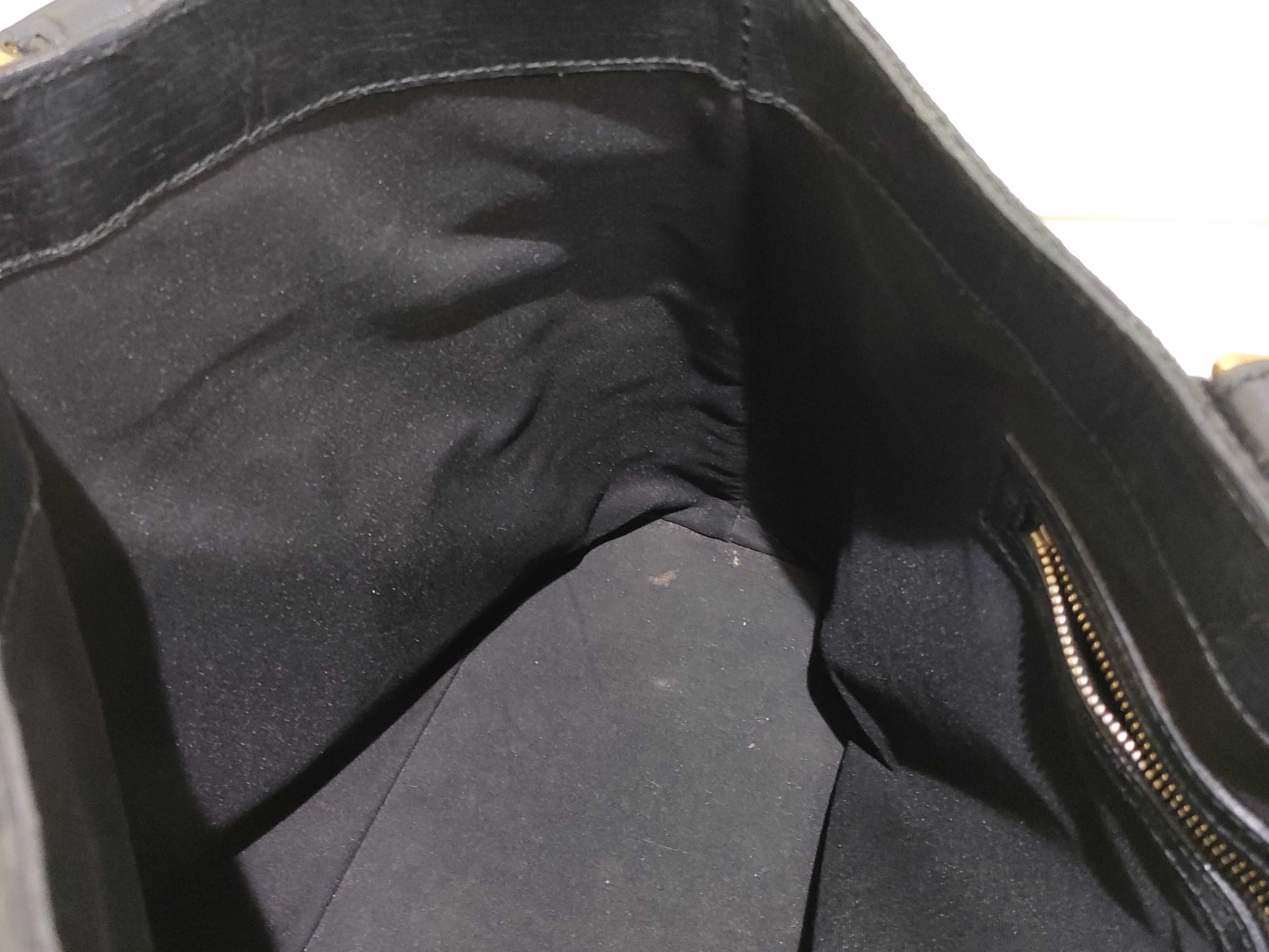 GG Canvas Gucci Handbag — view 11