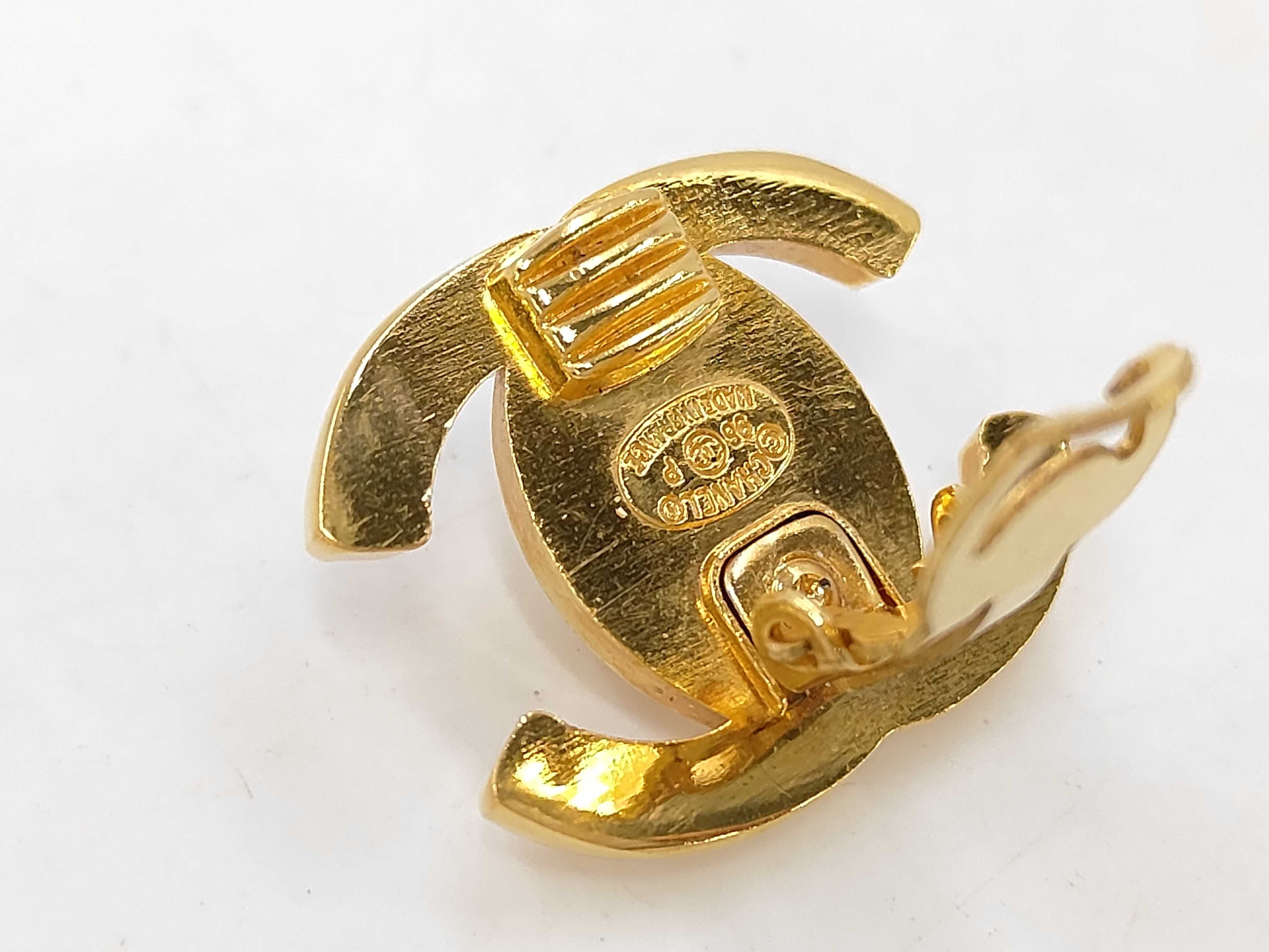 96P Coco Mark Earrings Turnlock GP Earrings — view 4