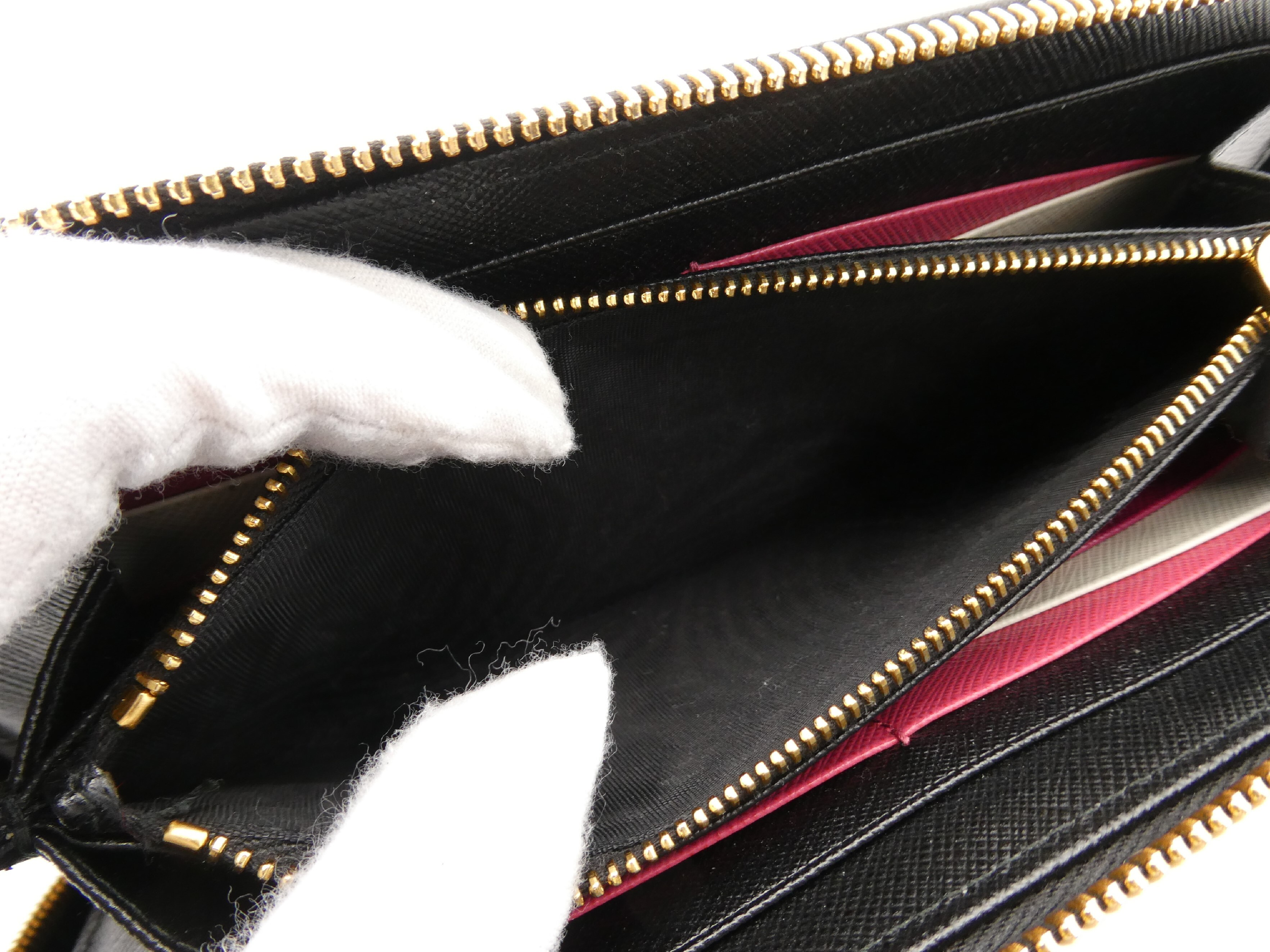 Logo Saffiano Round Zip Wallet — view 8