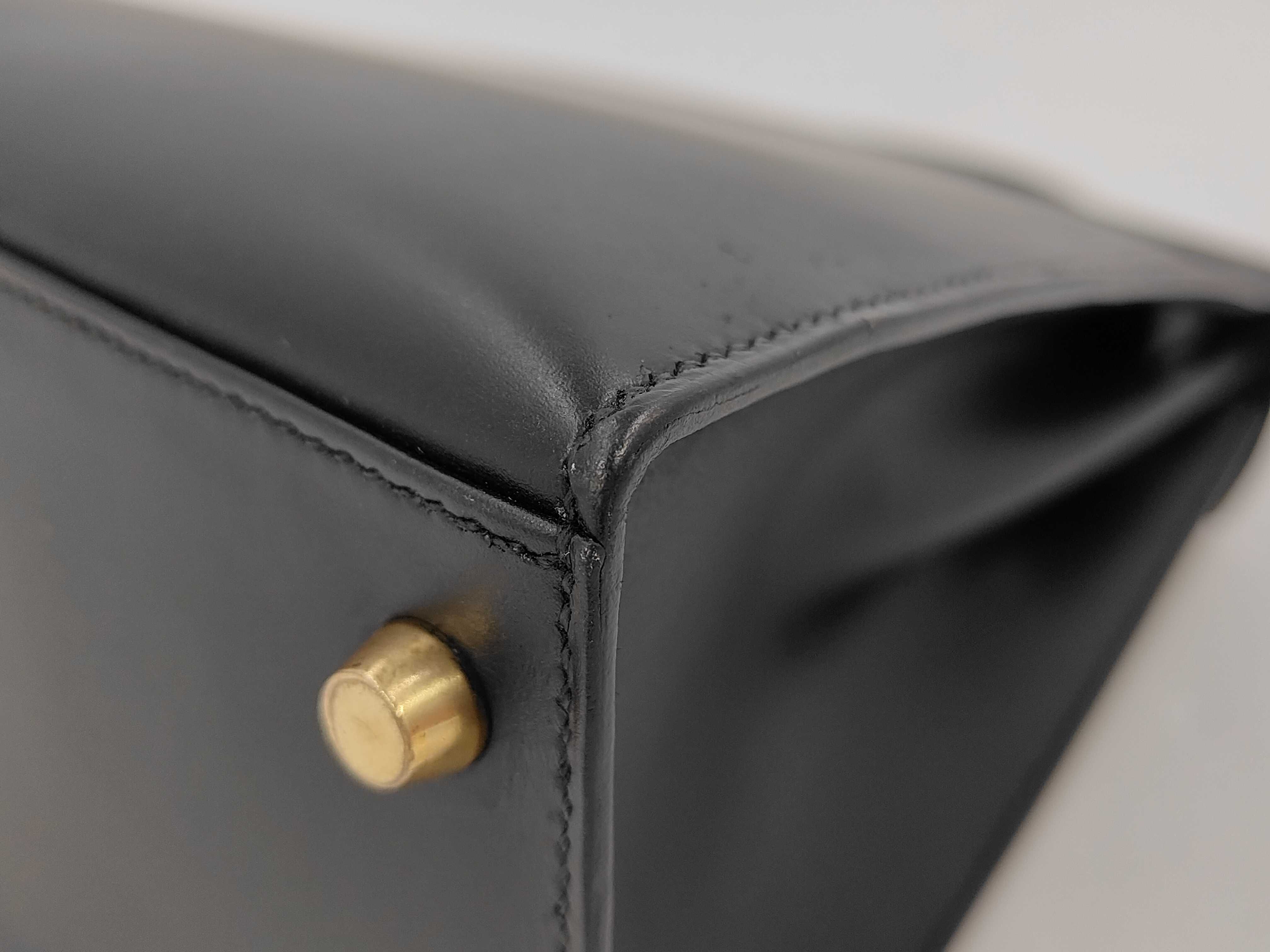 Kelly 28 Sellier Box Calf Black Gold Hardware Shoulder Bag — view 3