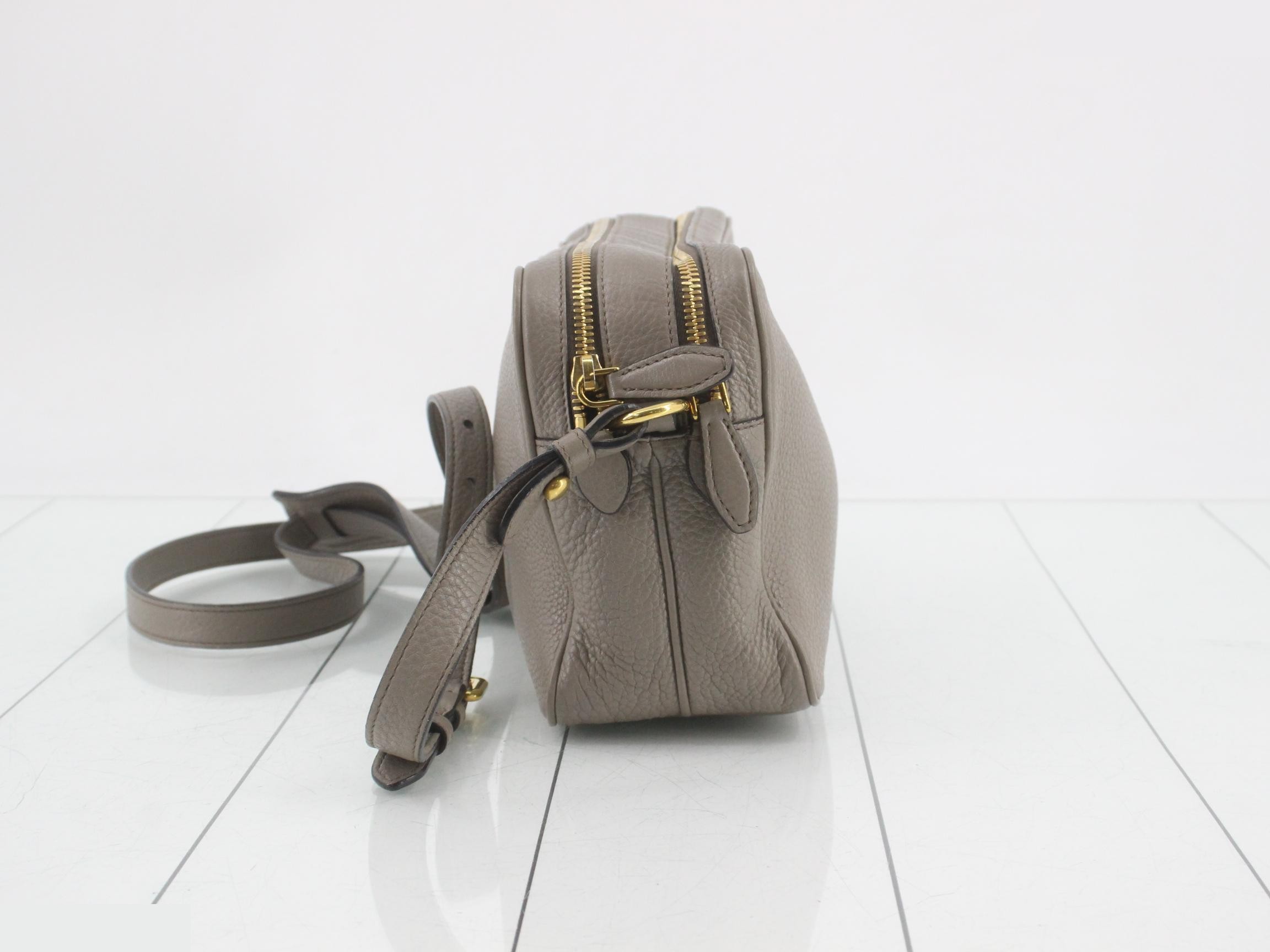 Leather shoulder bag with gold hardware — view 4