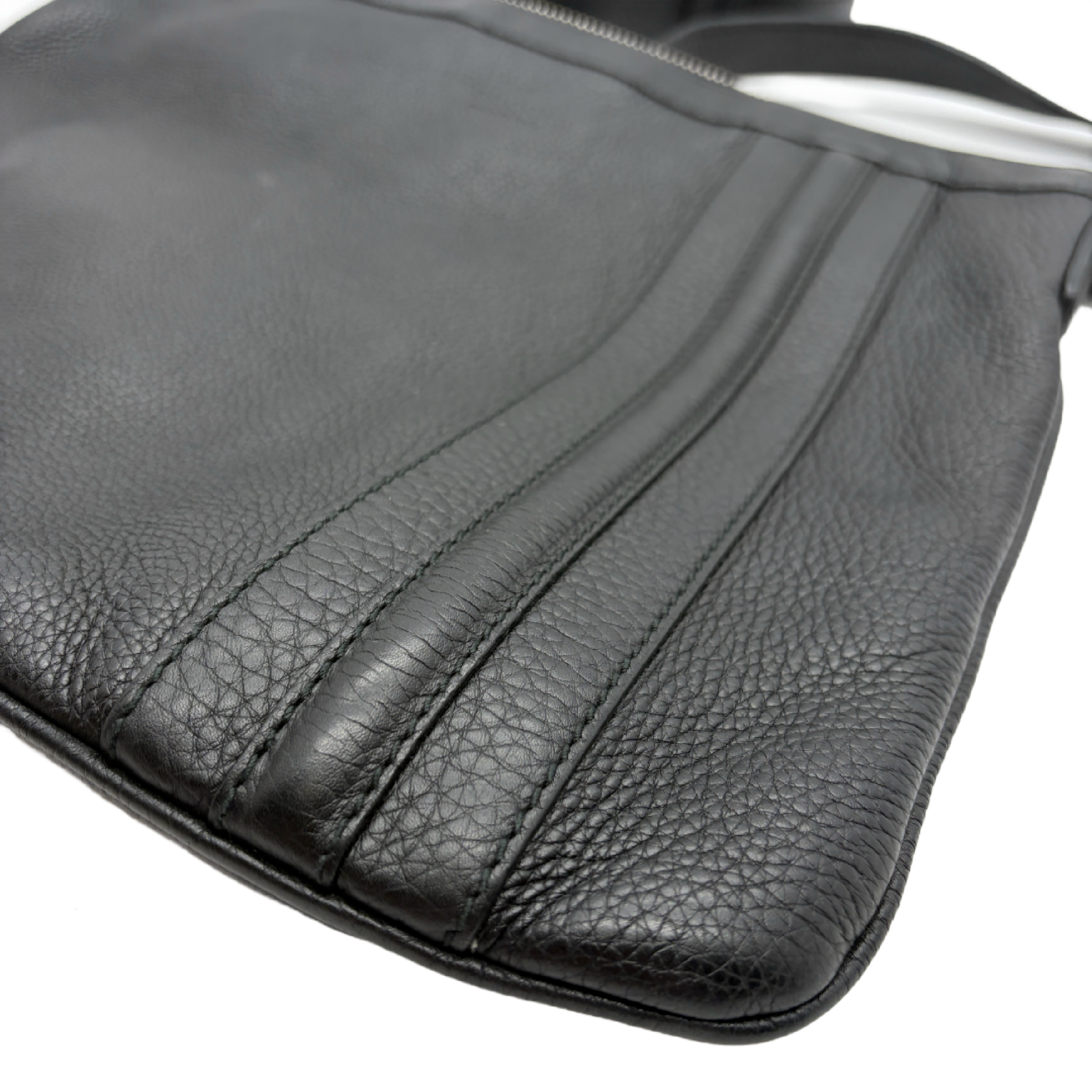 grained leather shoulder bag — view 7