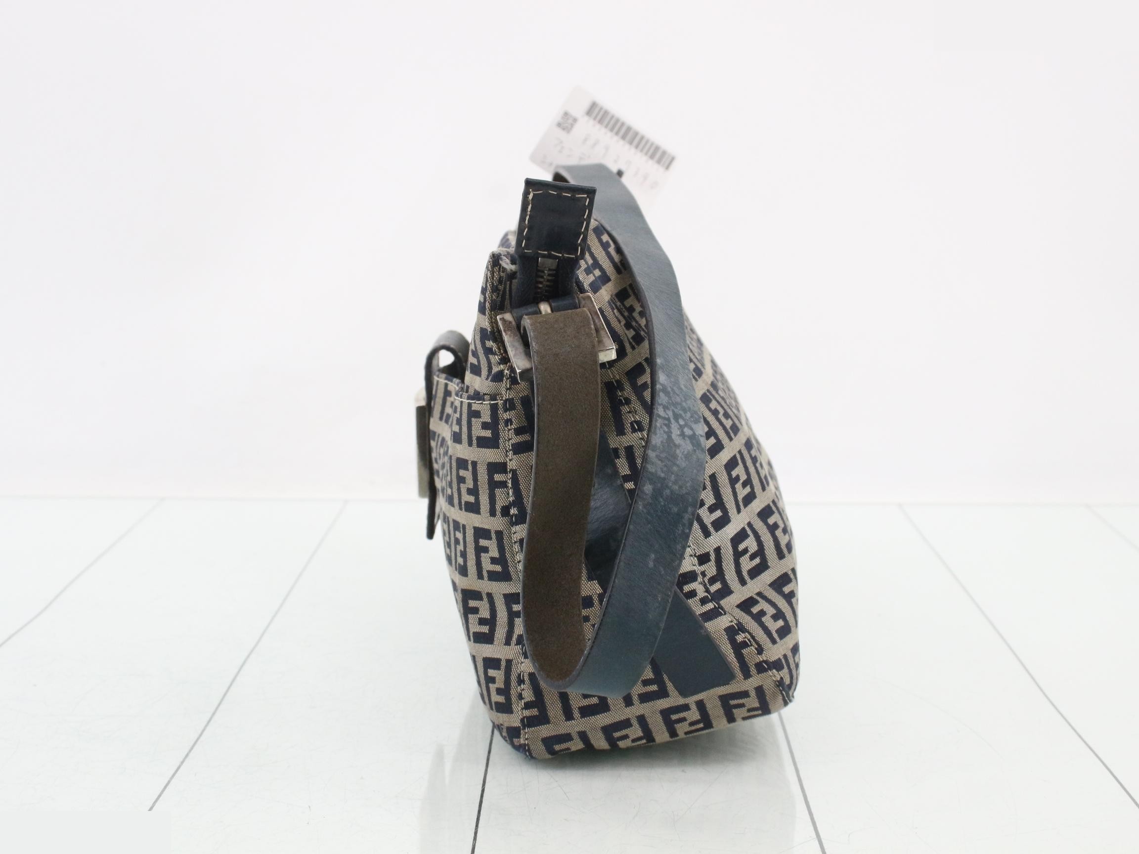 Zucchino Shoulder Bag — view 3