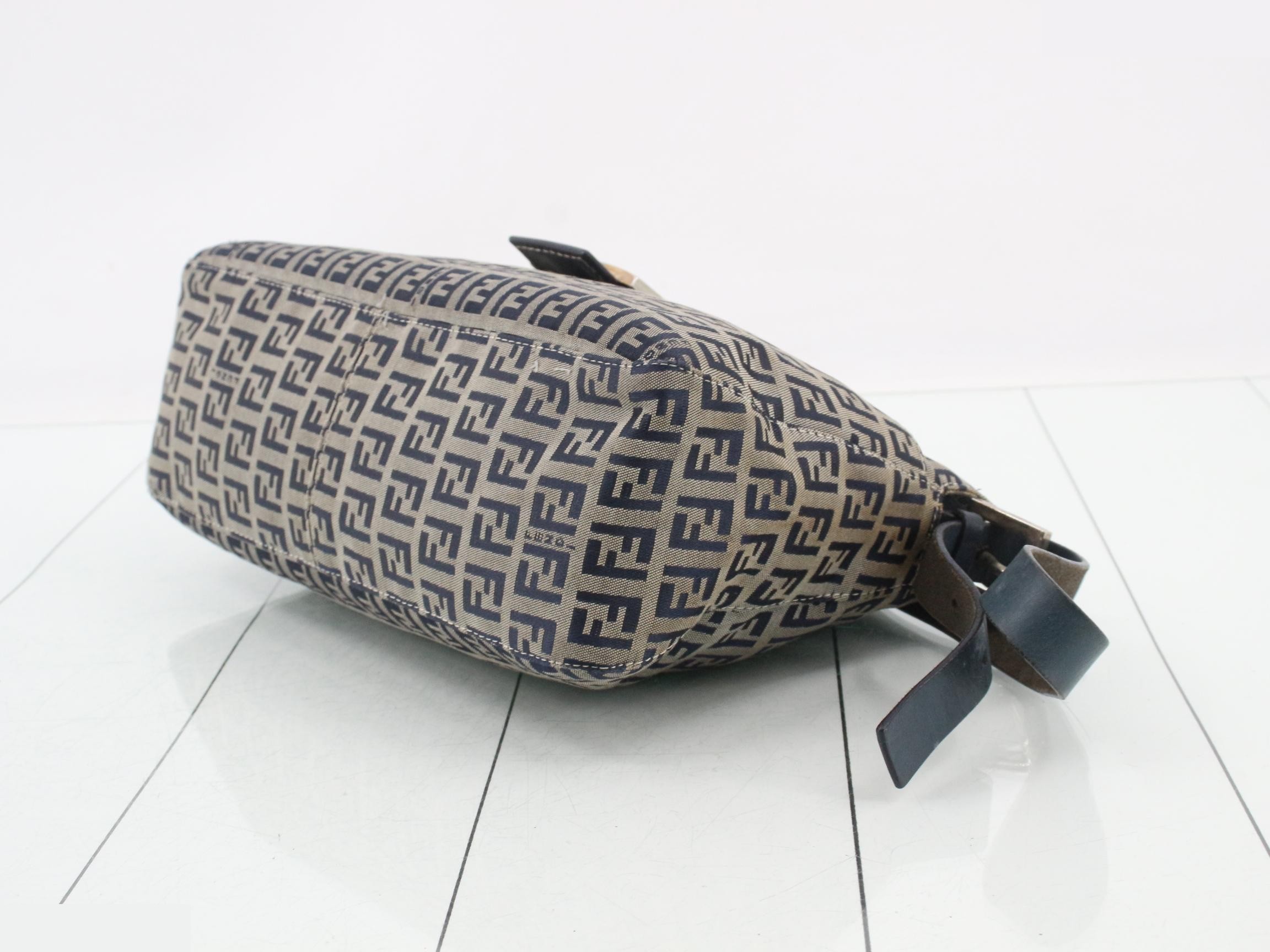 Zucchino Shoulder Bag — view 6