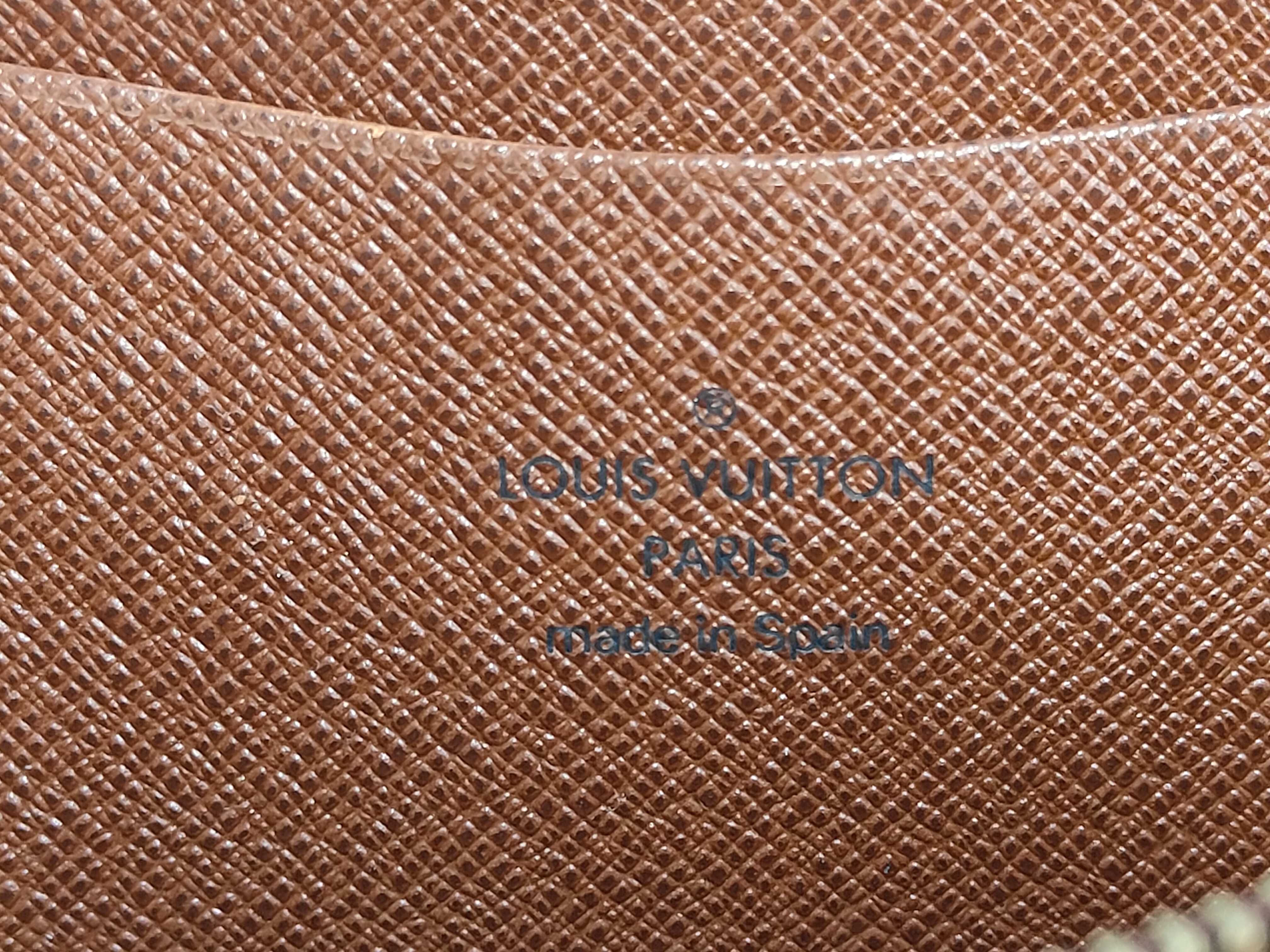 Round Zip Wallet — view 6