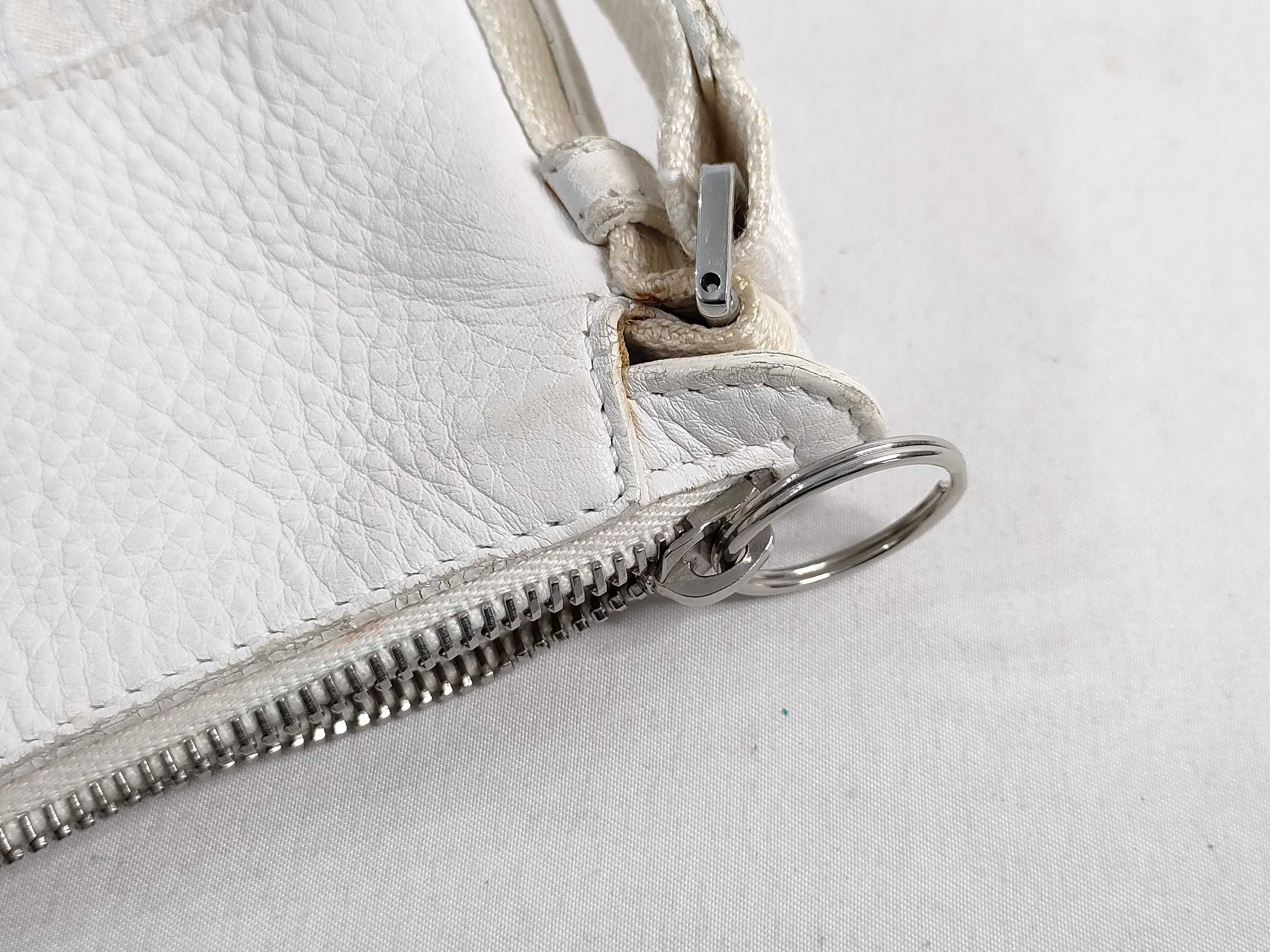 Trotter Shoulder Bag, White — view 13