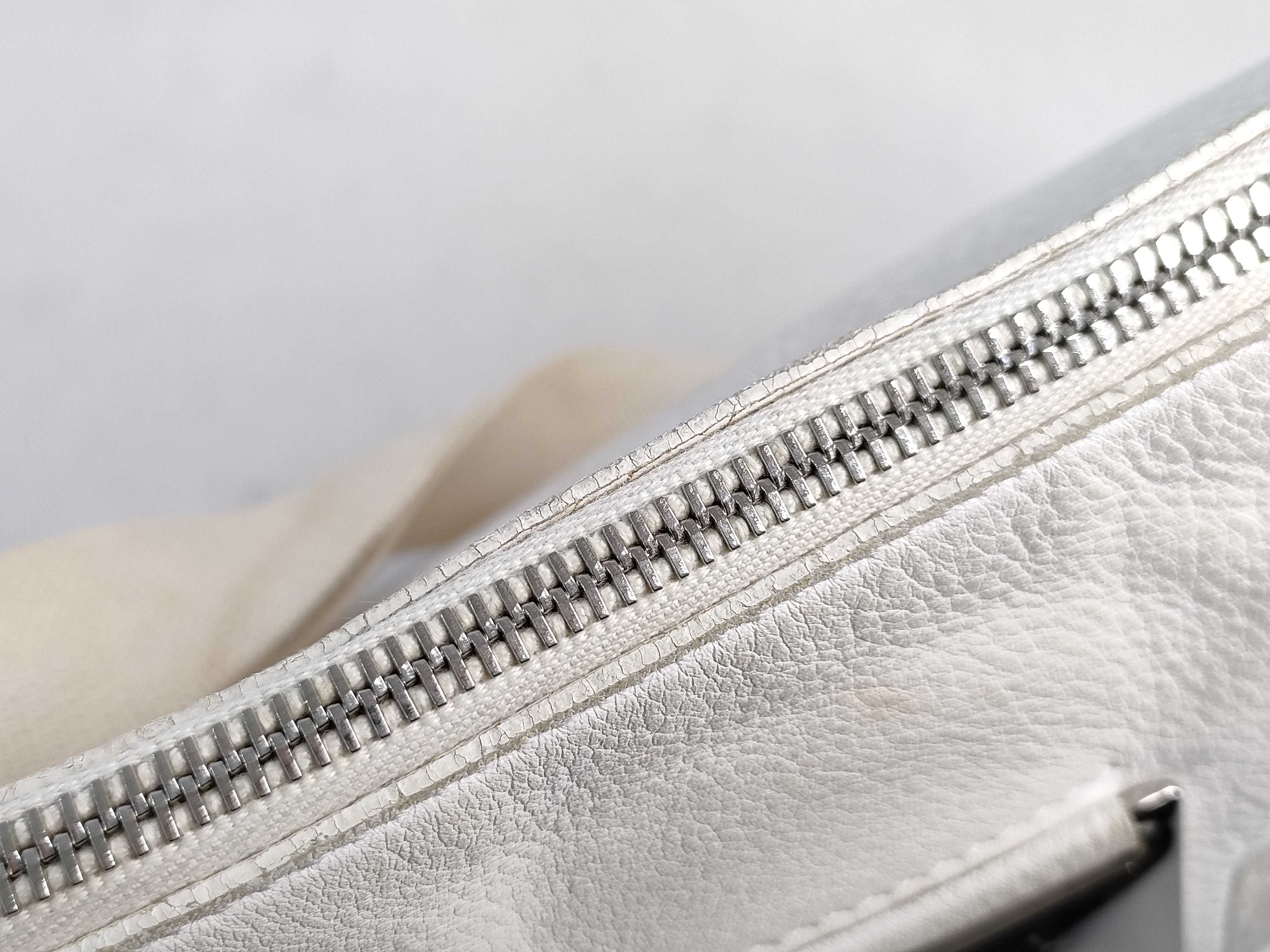 Trotter Shoulder Bag, White — view 8