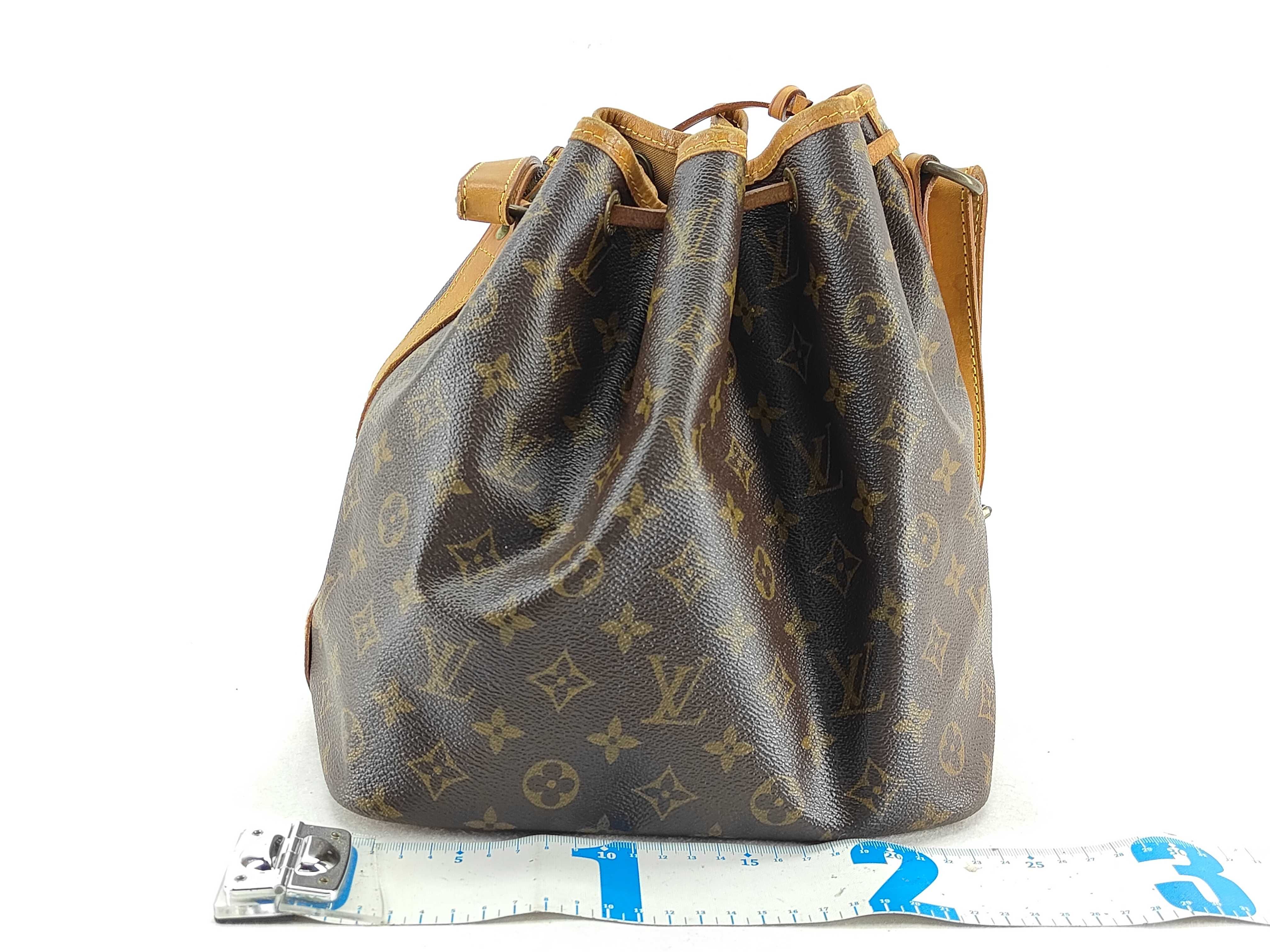 Monogram Petit Noé M42224 Tote Bag — view 2