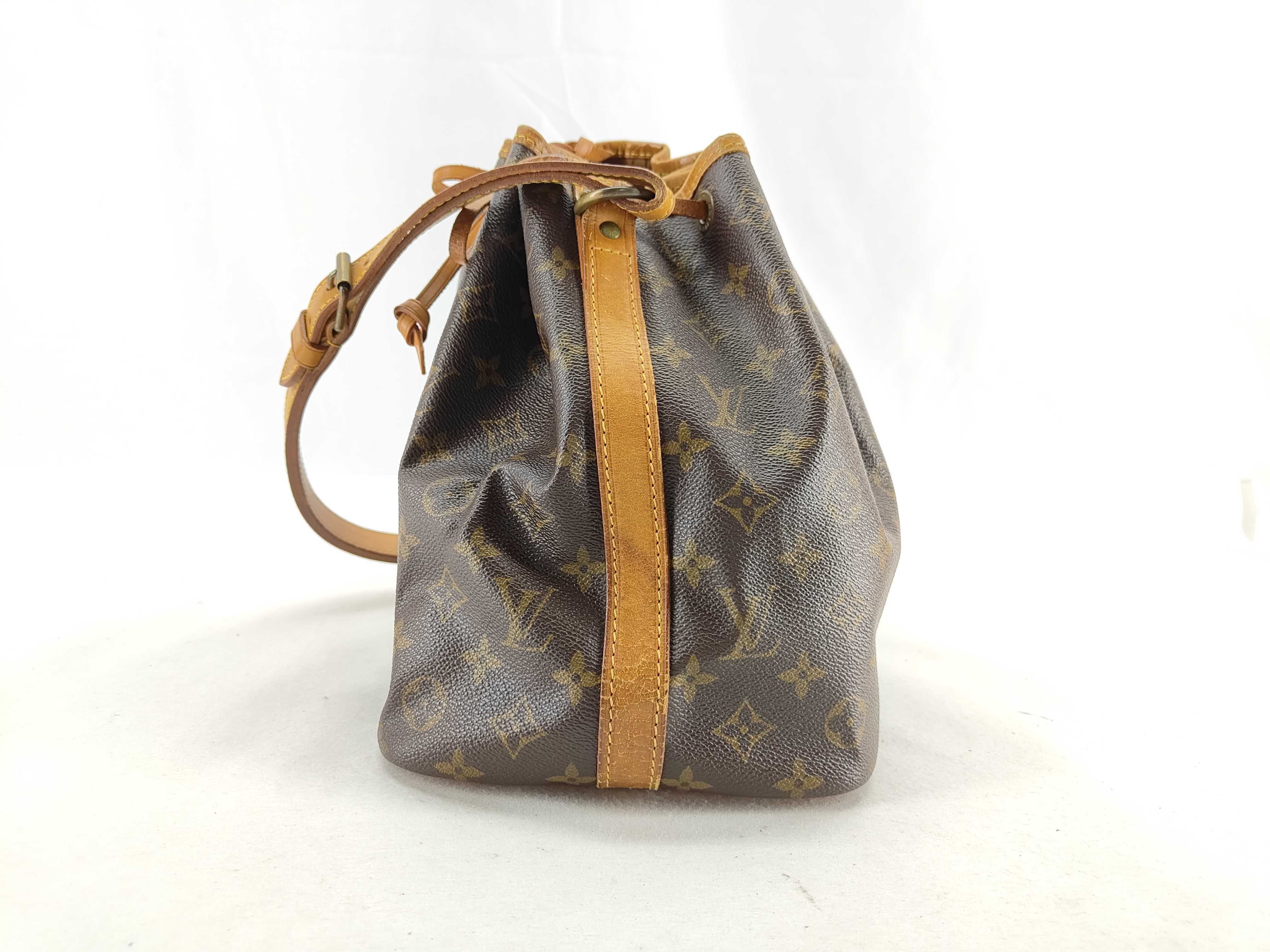 Monogram Petit Noé M42224 Tote Bag — view 3