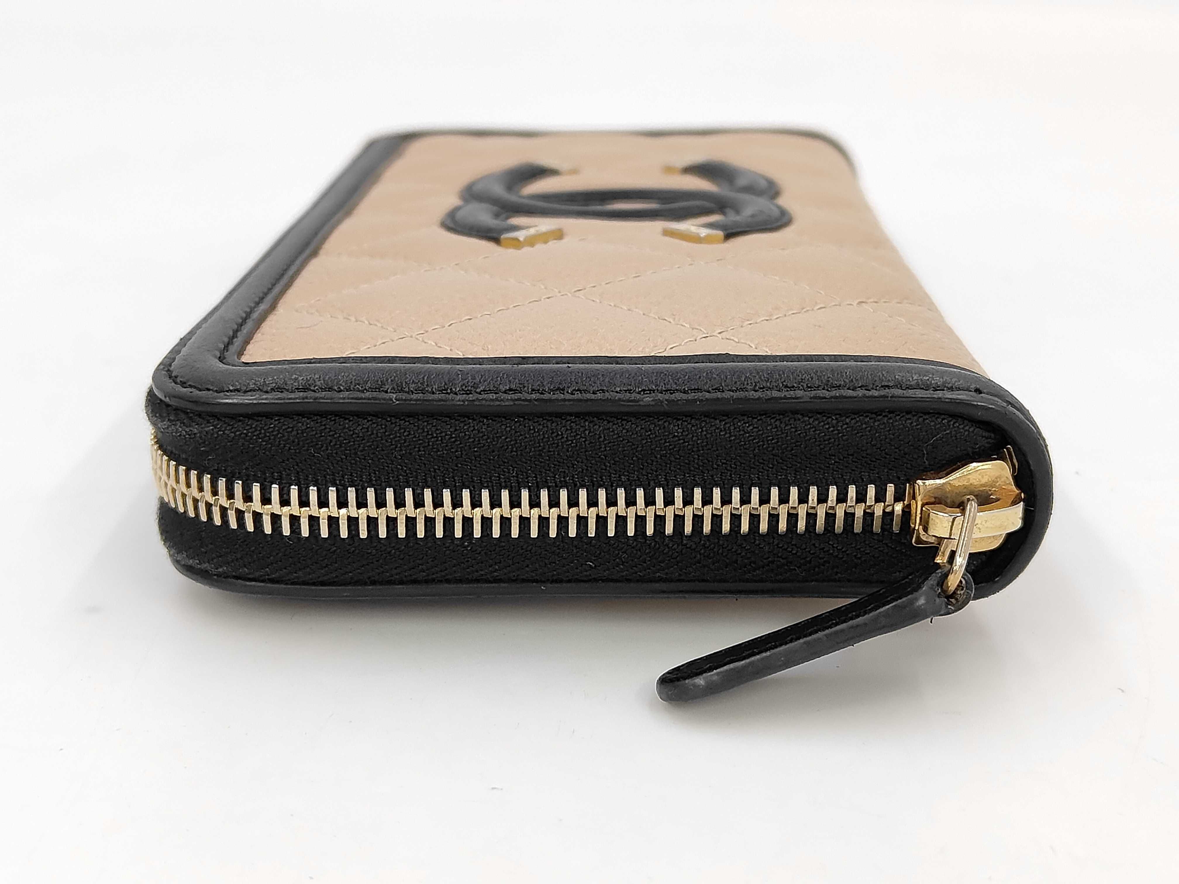 CC Filigree Caviar Skin Round Zip Long Wallet — view 4