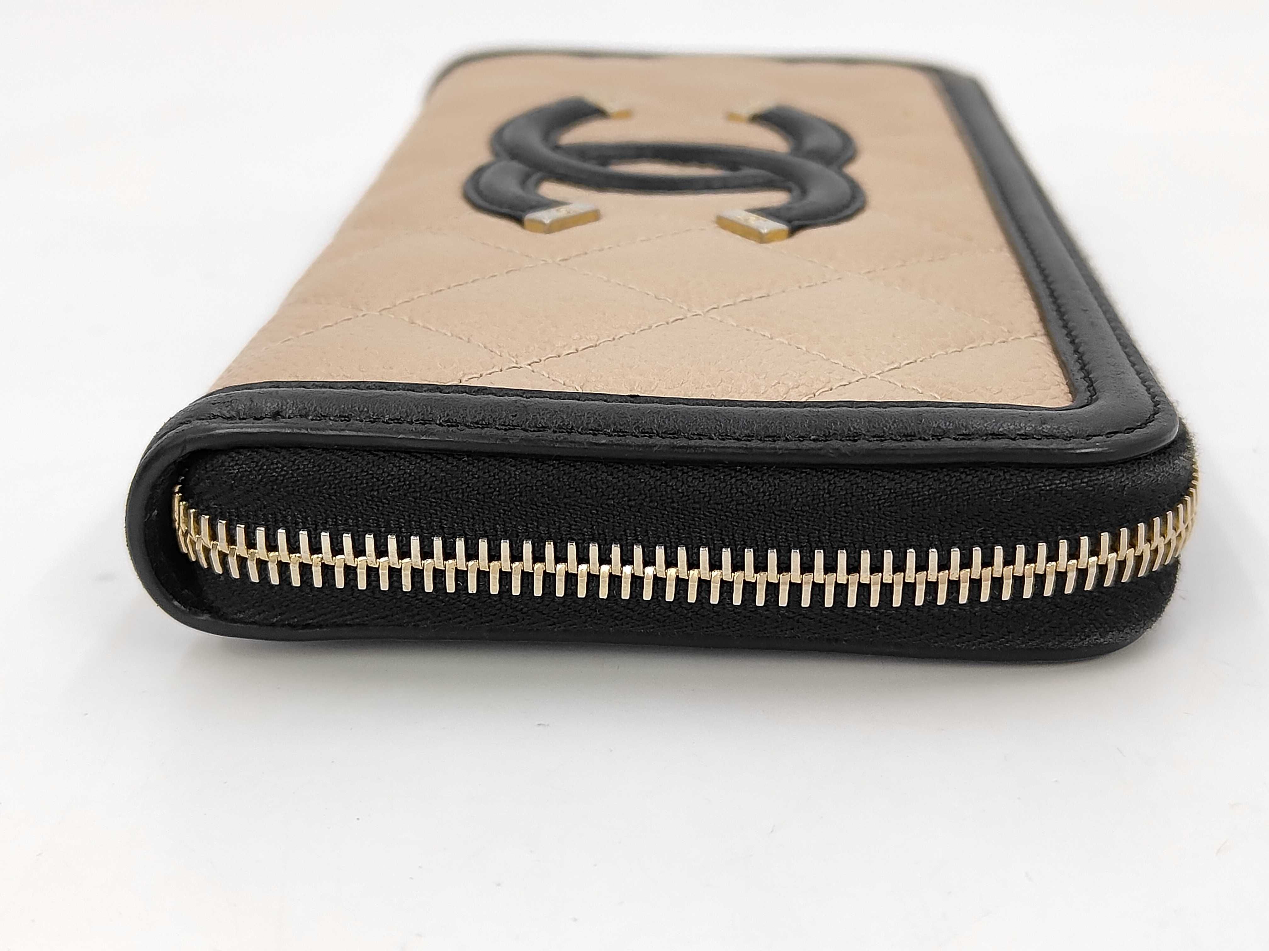 CC Filigree Caviar Skin Round Zip Long Wallet — view 6