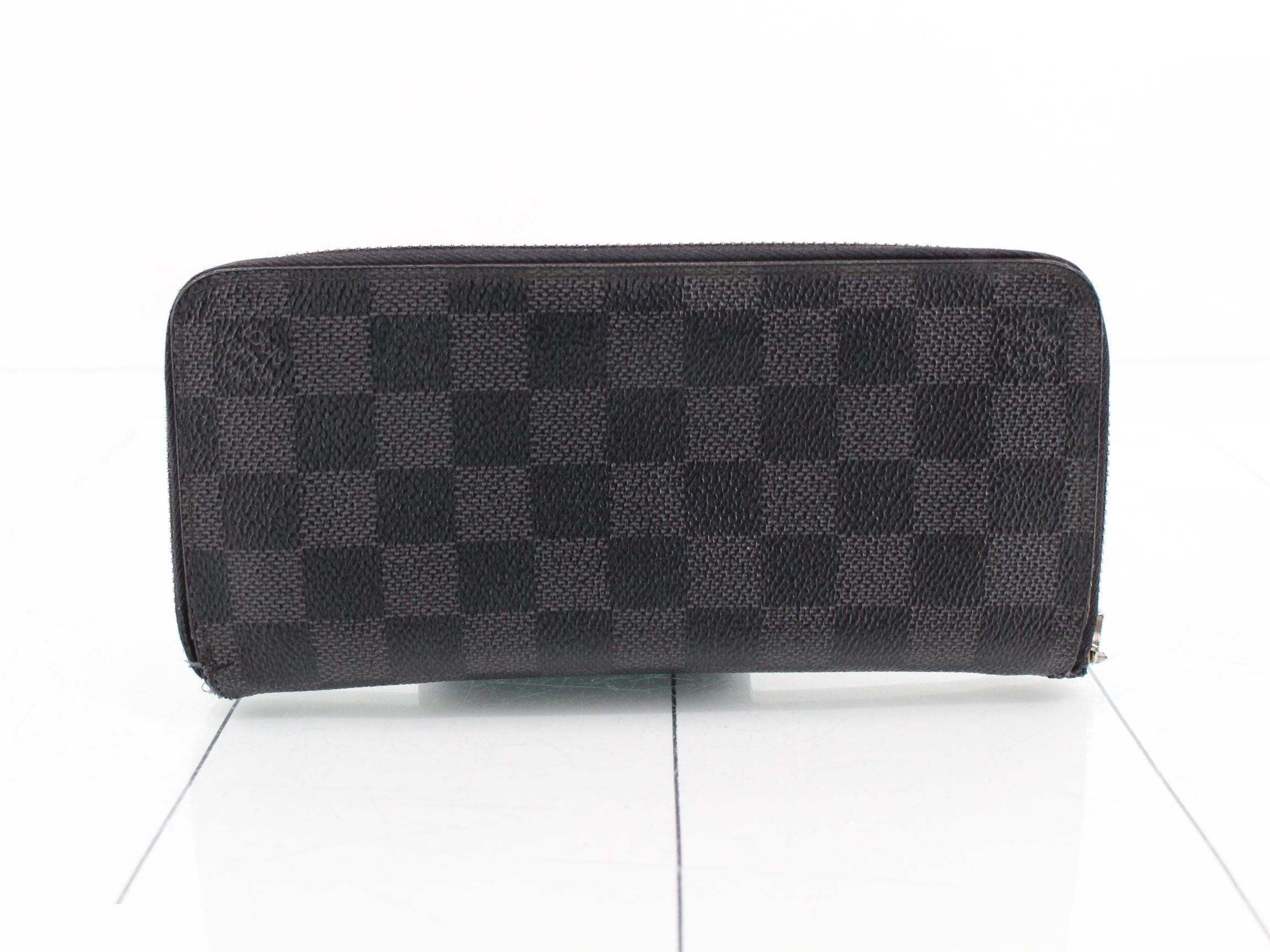 Damier Graphite Zippy Wallet Vertical Round Zipper Long Wallet — view 2