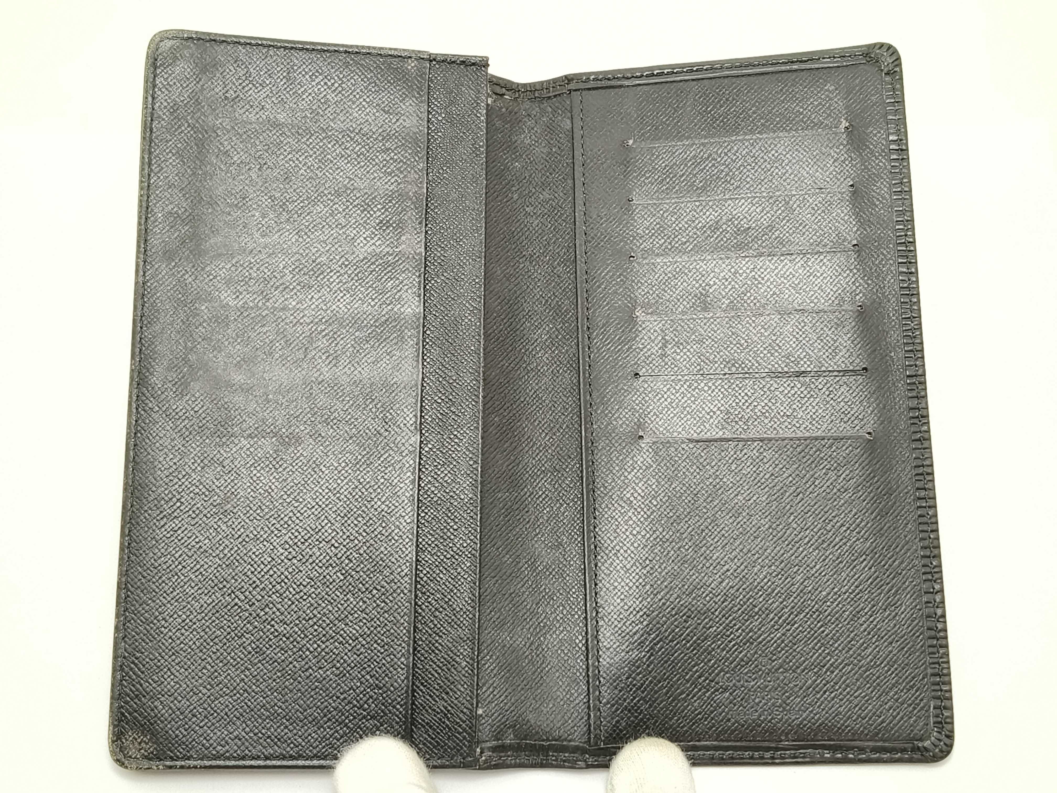 epi lv epi wallet black billfold — view 9