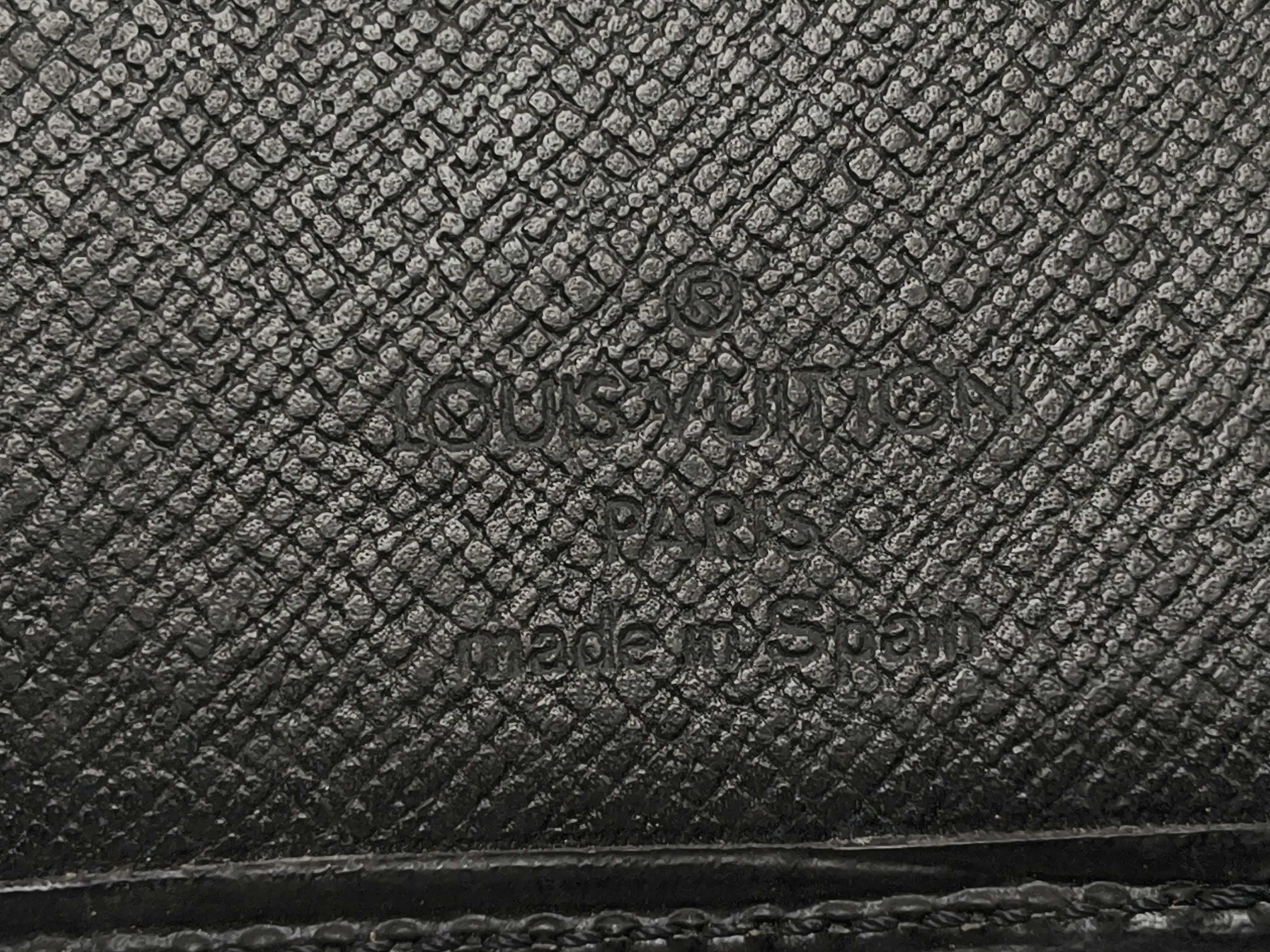 epi lv epi wallet black billfold — view 10