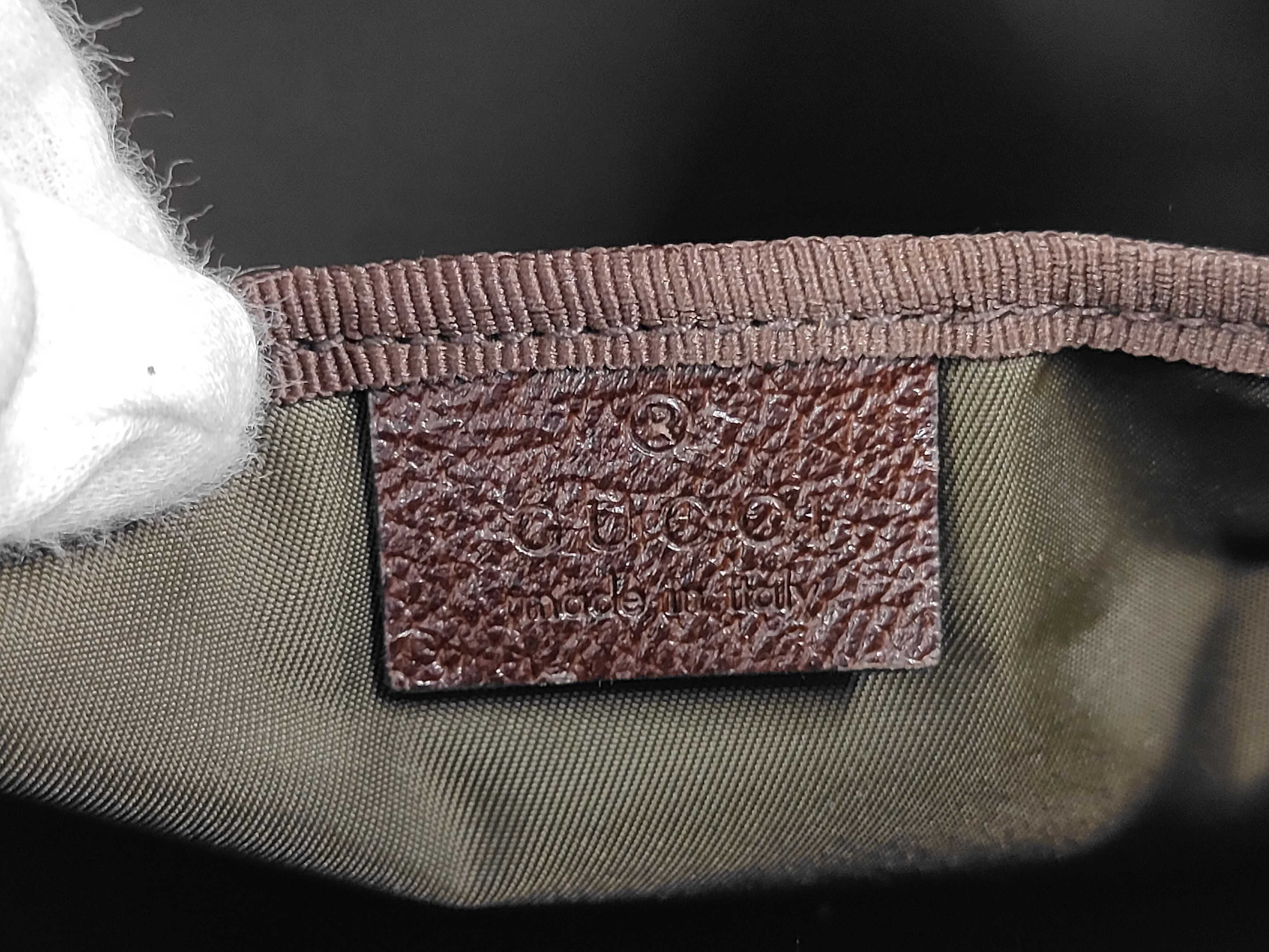 GG Canvas Shoulder Bag — view 11