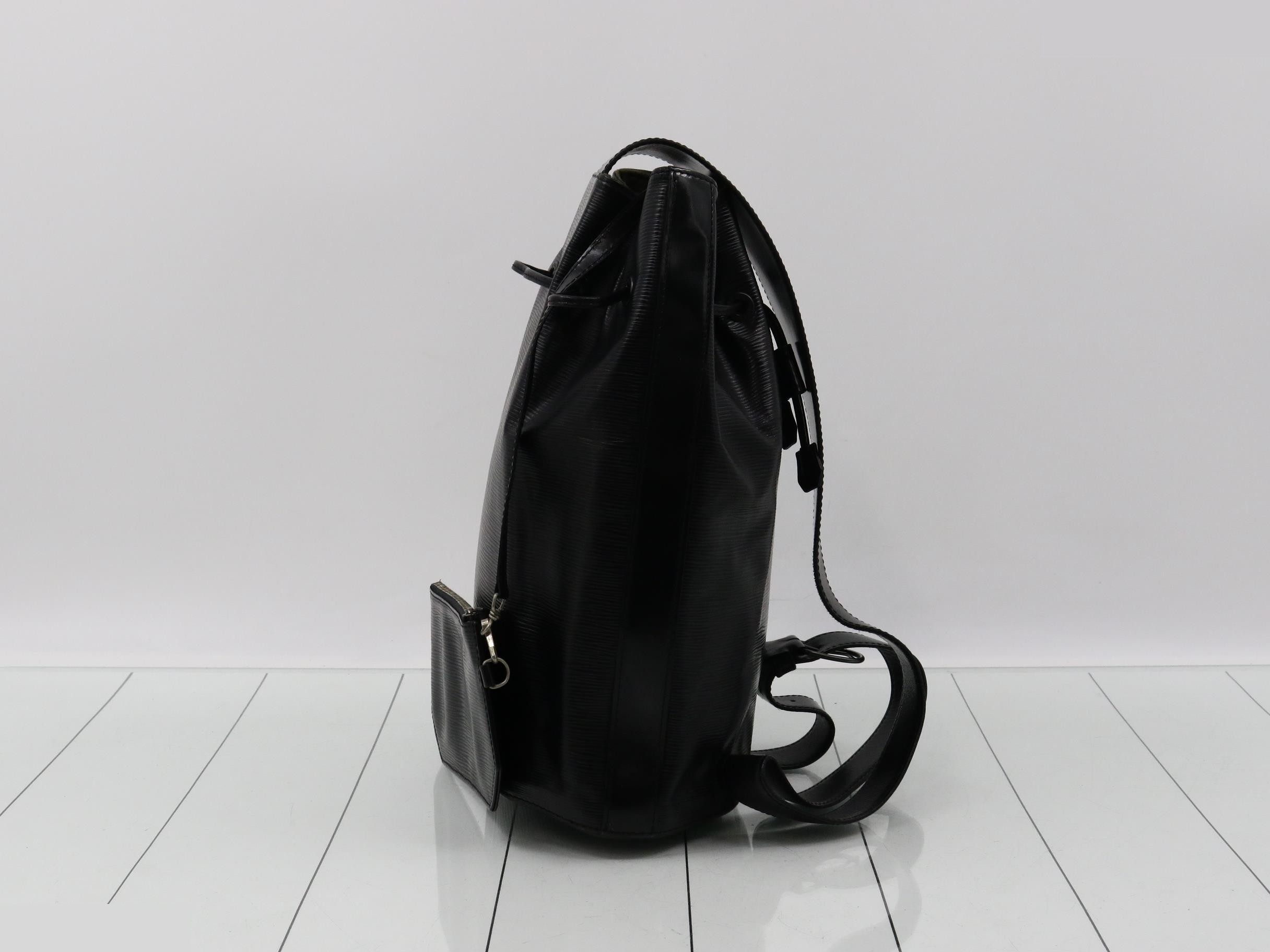 Epi Sac aux Noir Shoulder Bag with Pouch — view 3