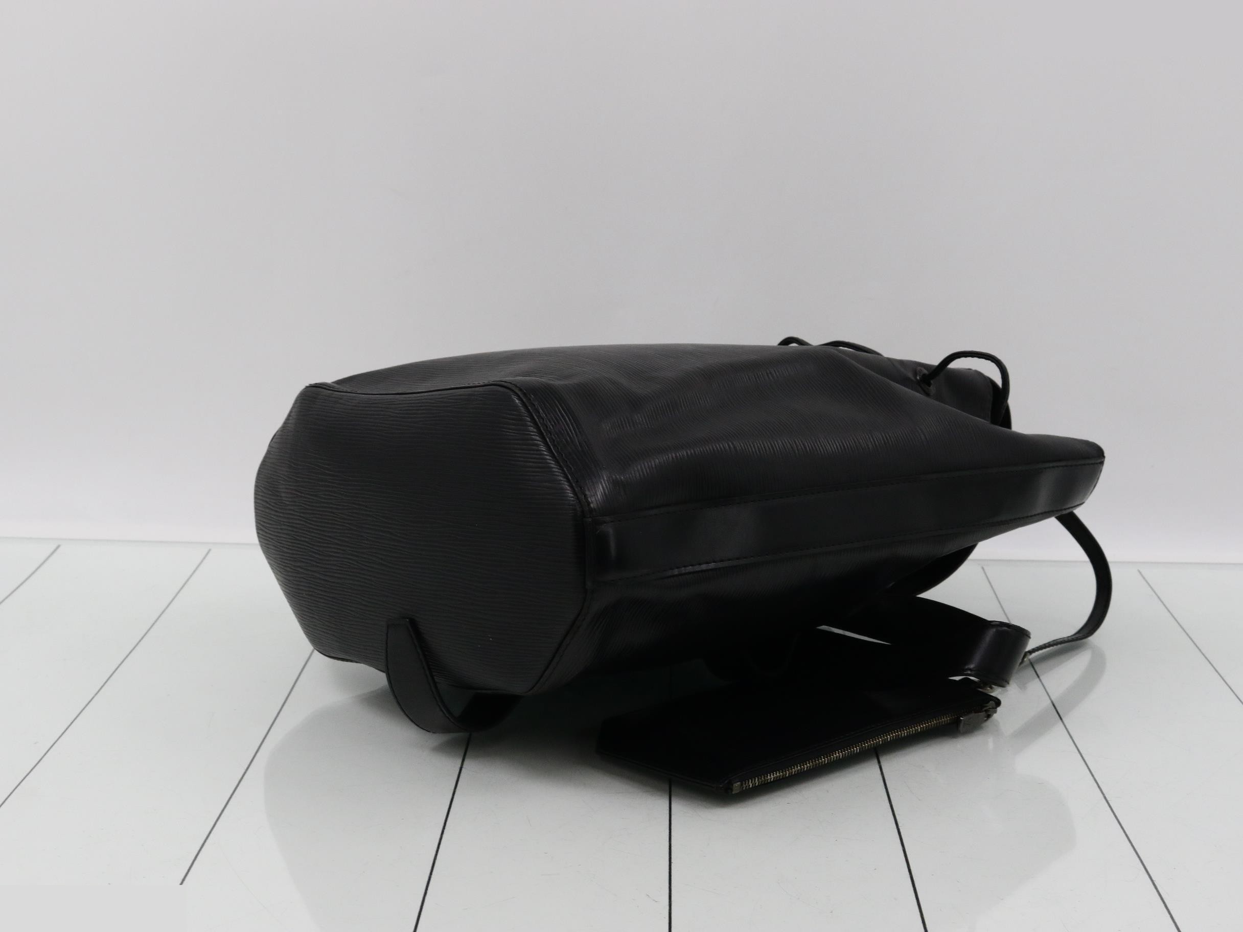 Epi Sac aux Noir Shoulder Bag with Pouch — view 6