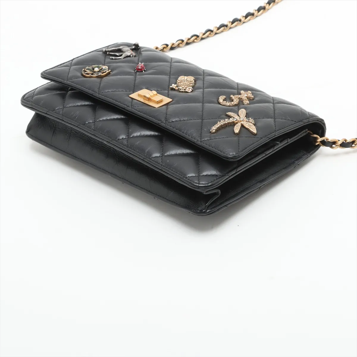 Matelasse 2.55 Vintage Calf Chain Wallet Icon Black Gold Hardware 23927029 23rd Series — view 3
