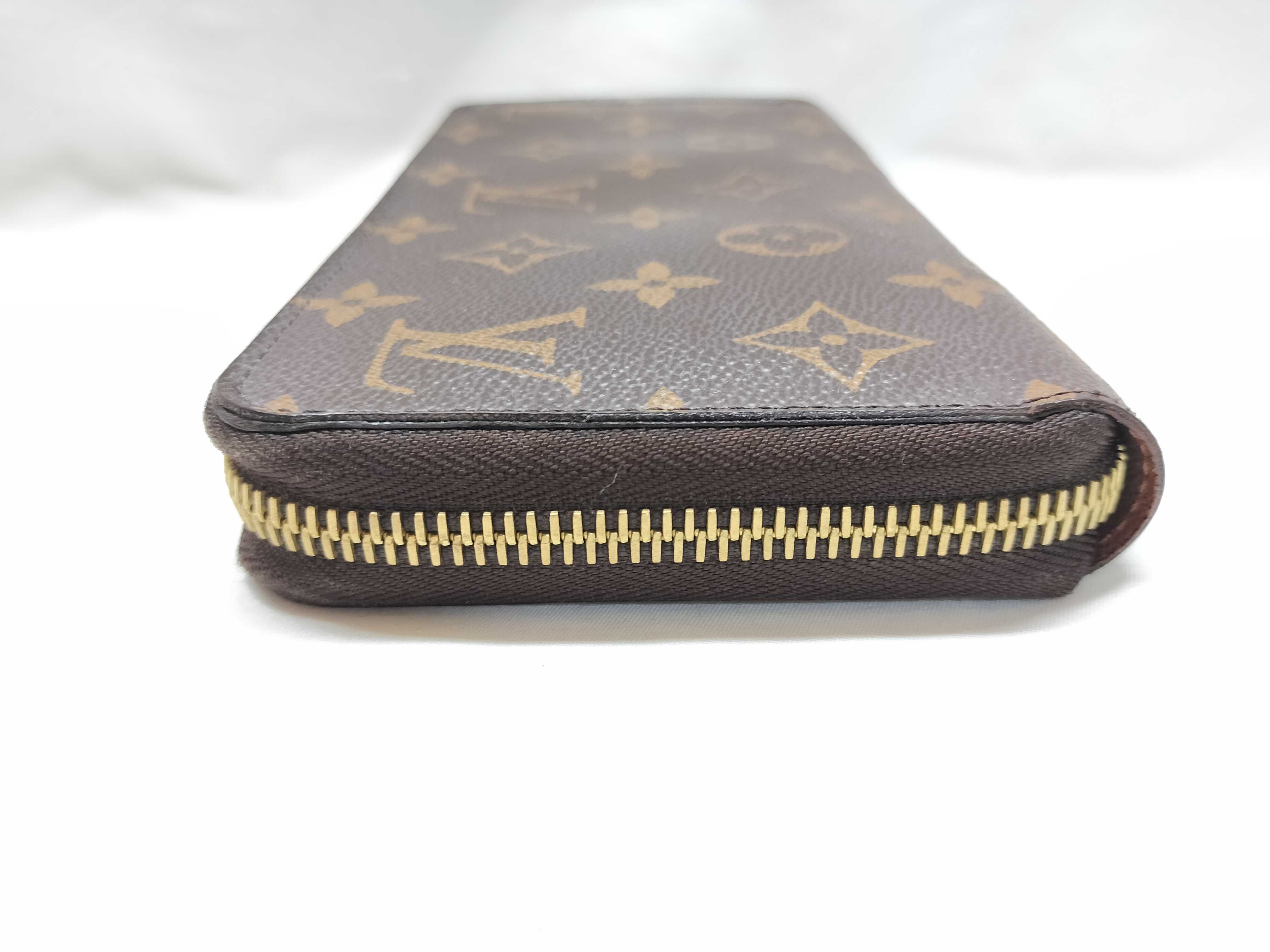 Monogram M60017 Zippy Wallet — view 6
