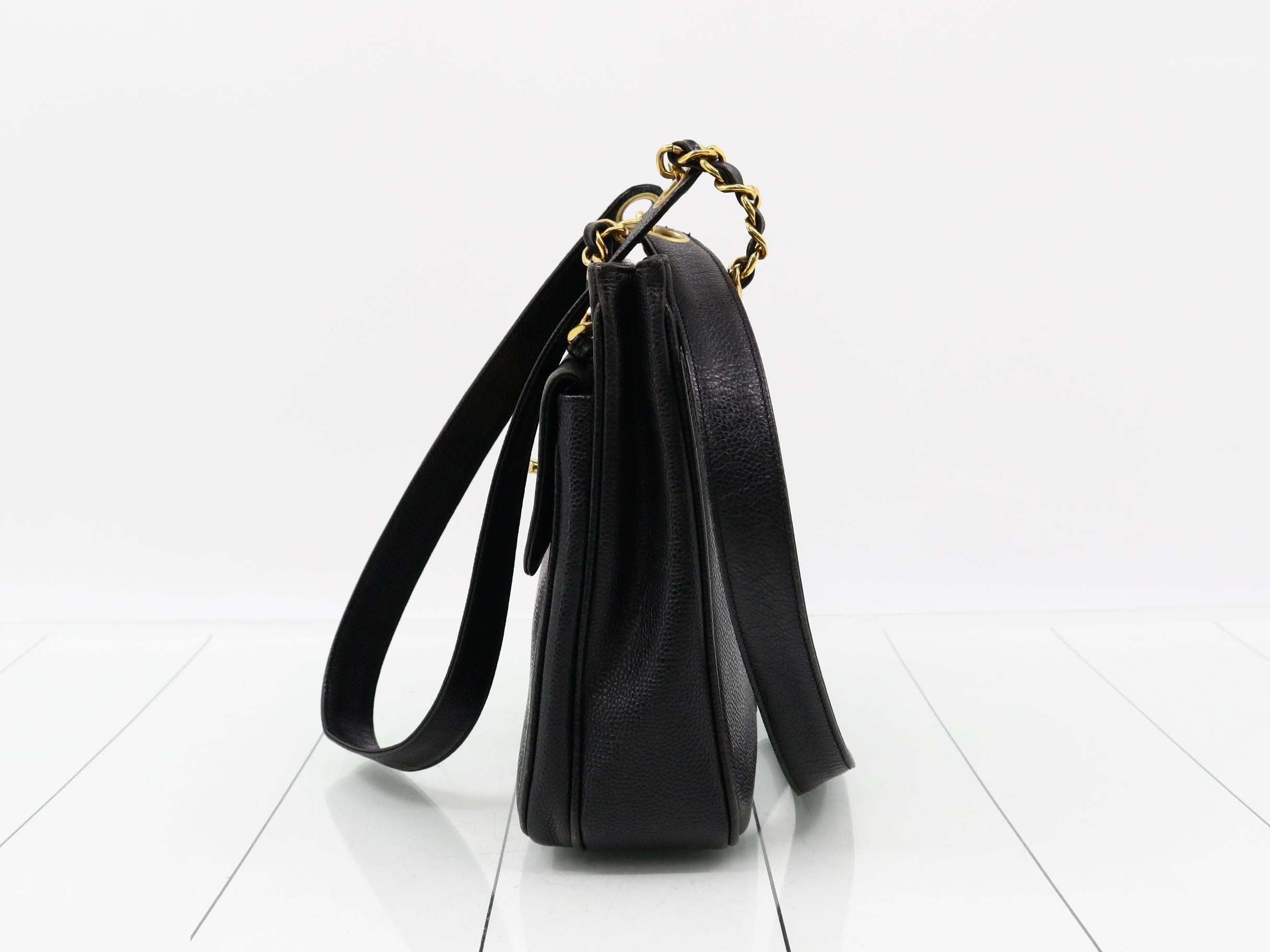 Caviar Skin Chain Tote Bag, Black — view 3