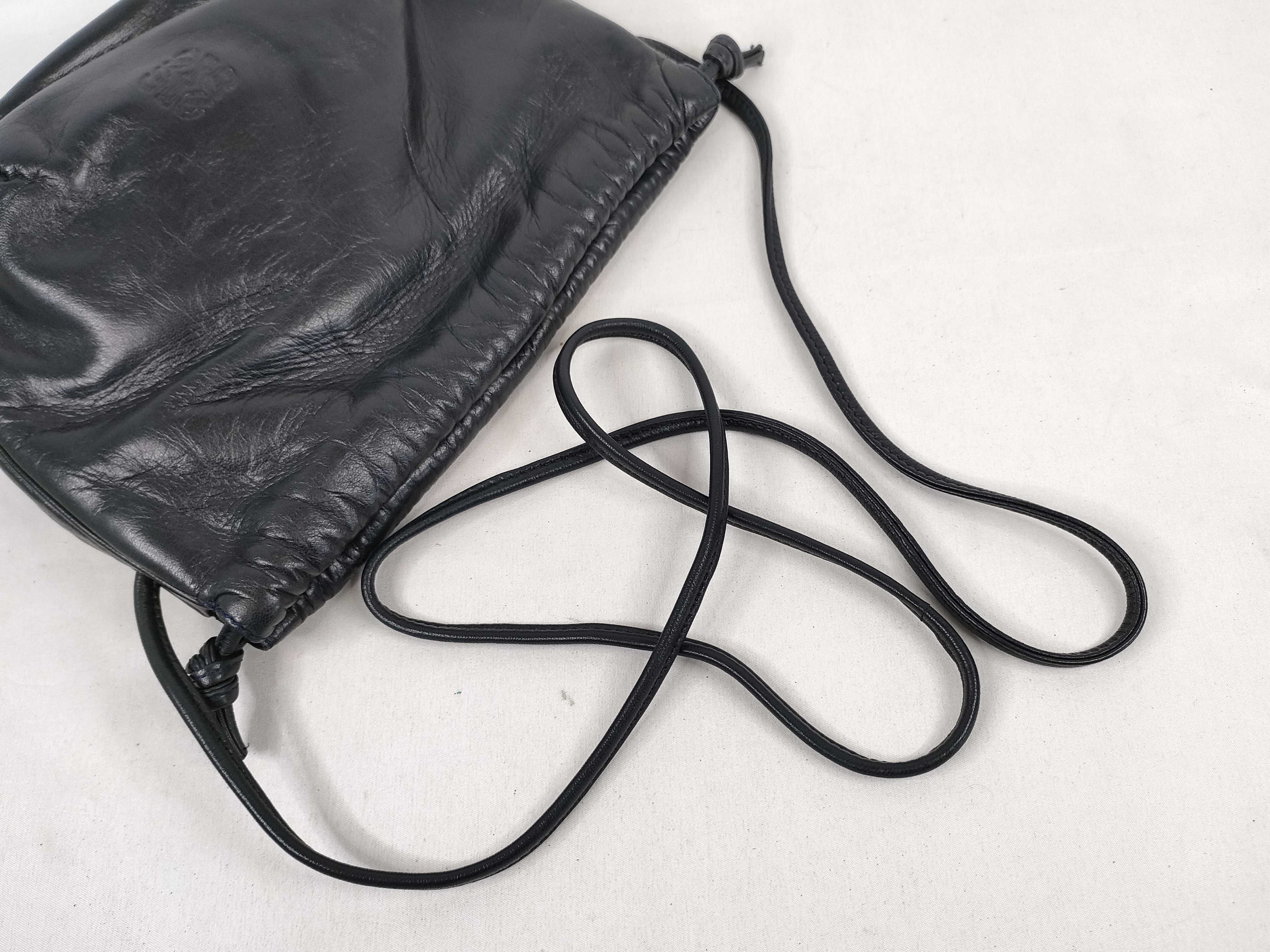 shoulder bag — view 3