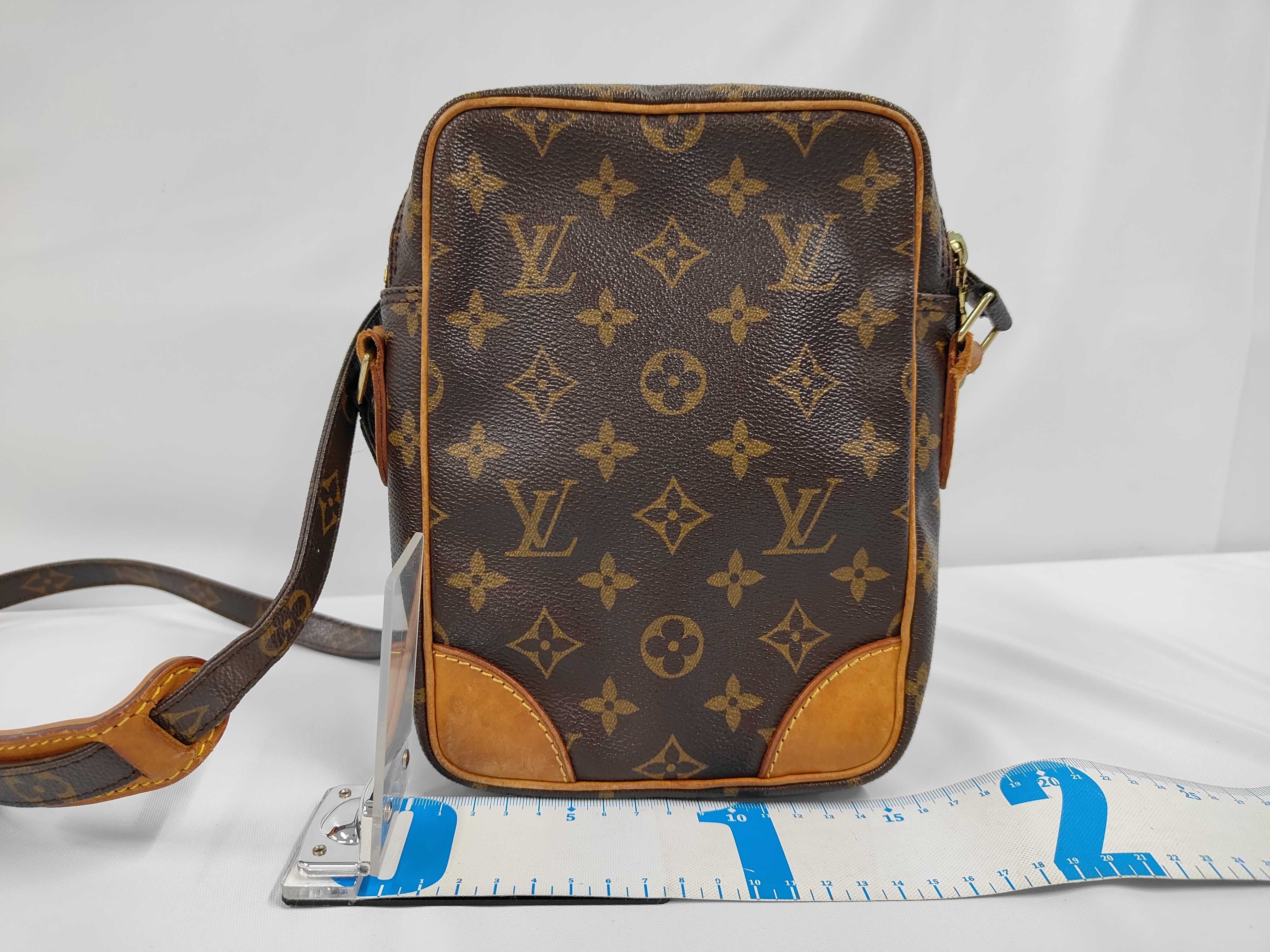 Monogram Amazon Shoulder Bag TH0978 Shoulder Bag — view 2