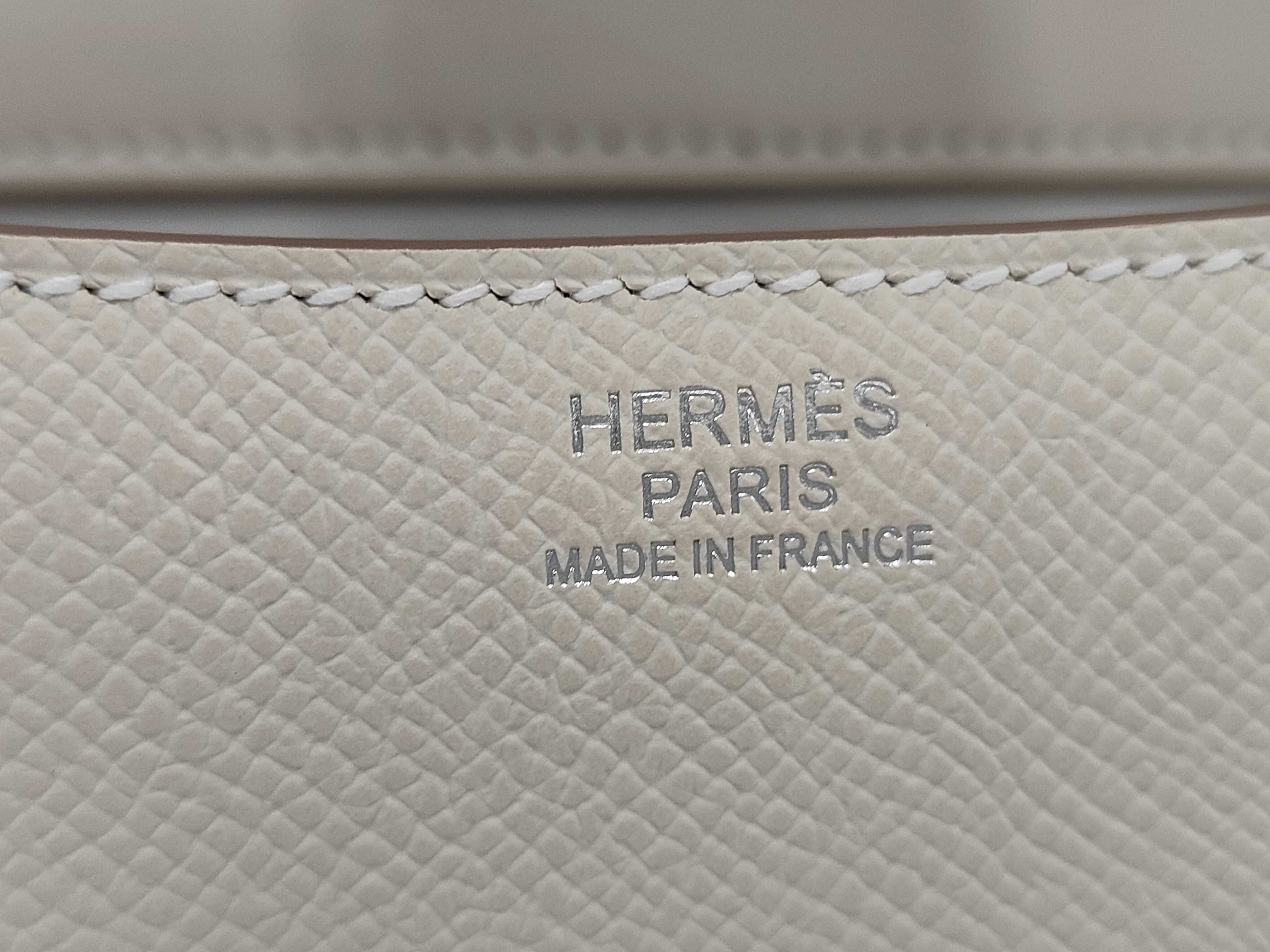 Constance 24 Veau Epsom Craie Silver Hardware K Stamp Shoulder Bag — view 9