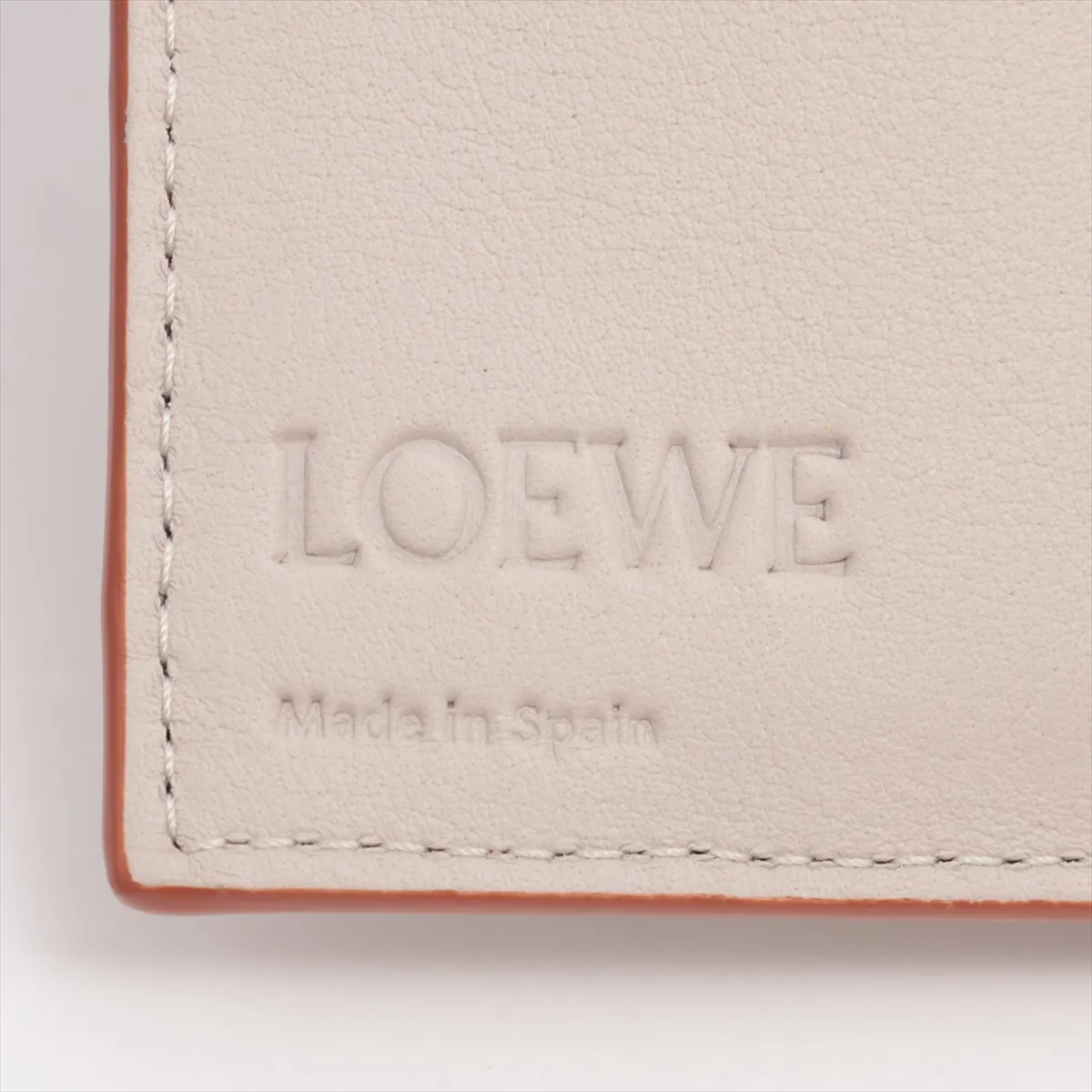 Anagram Trifold Leather Compact Wallet, Beige — view 8