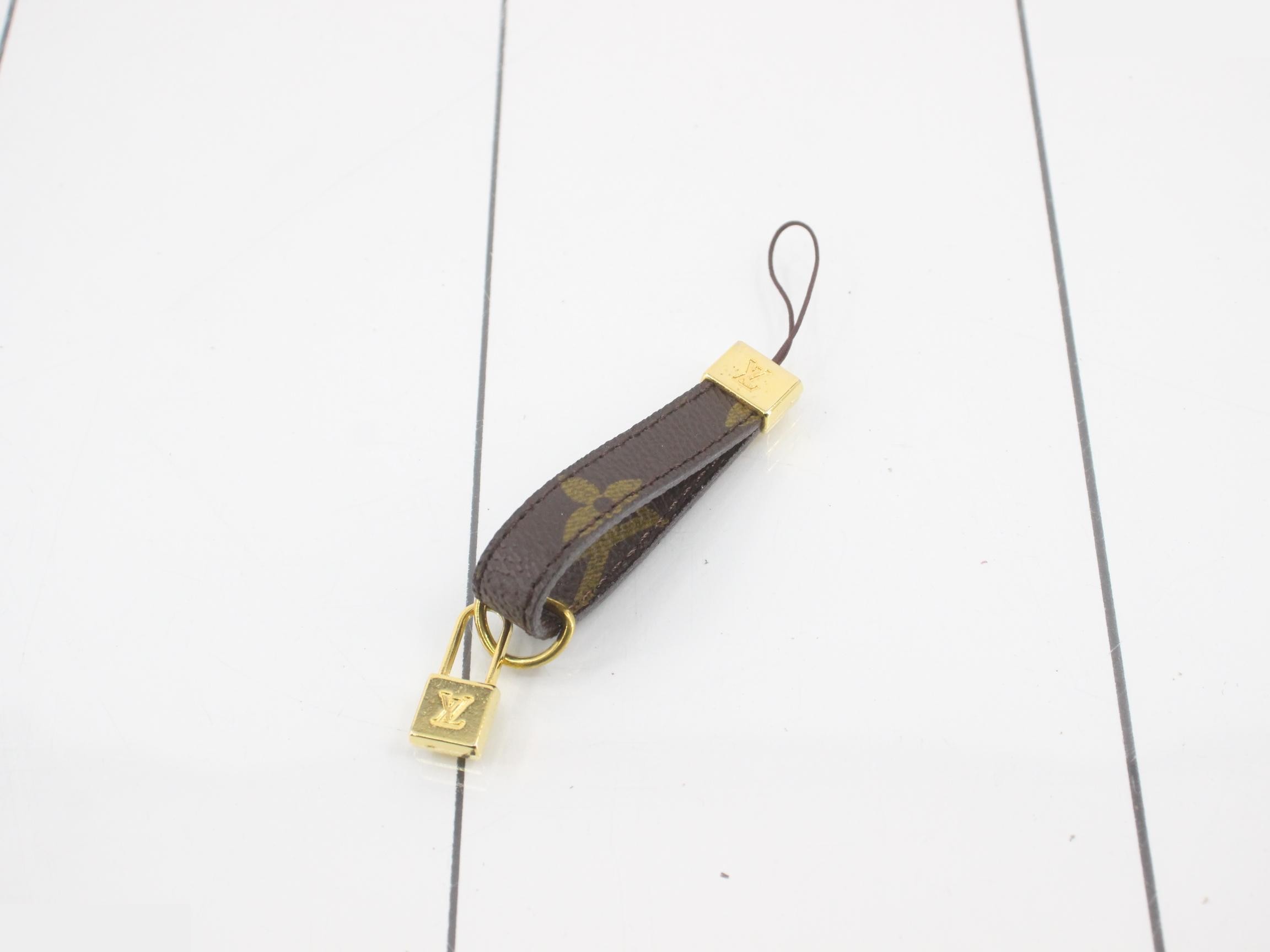 Monogram Strap