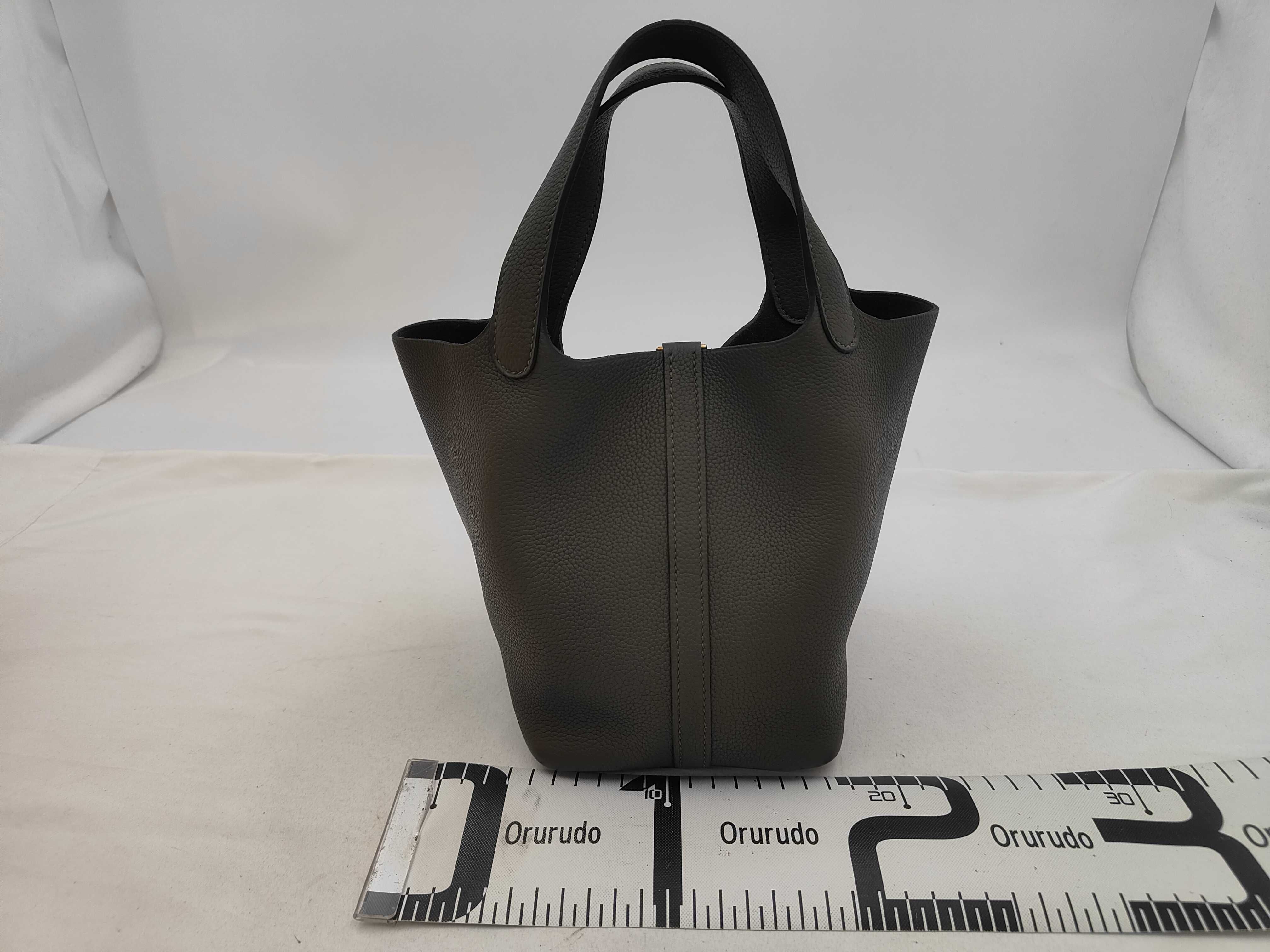 Picotin Lock 18 PM Taurillon Maurice Lichen Gold Hardware Y:2020 Handbag — view 2