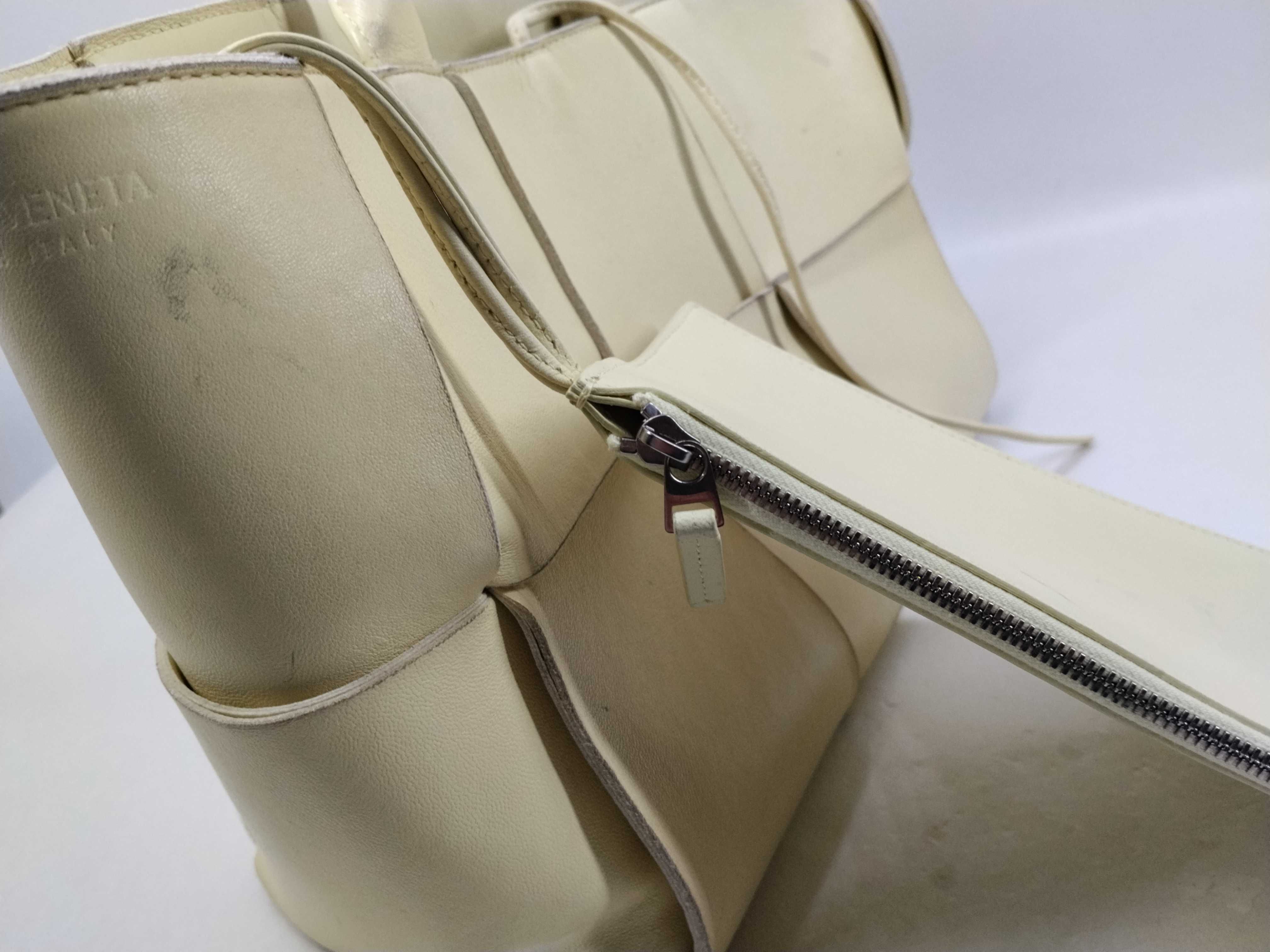 Intrecciato Arco Small Tote Bag with Pouch — view 14