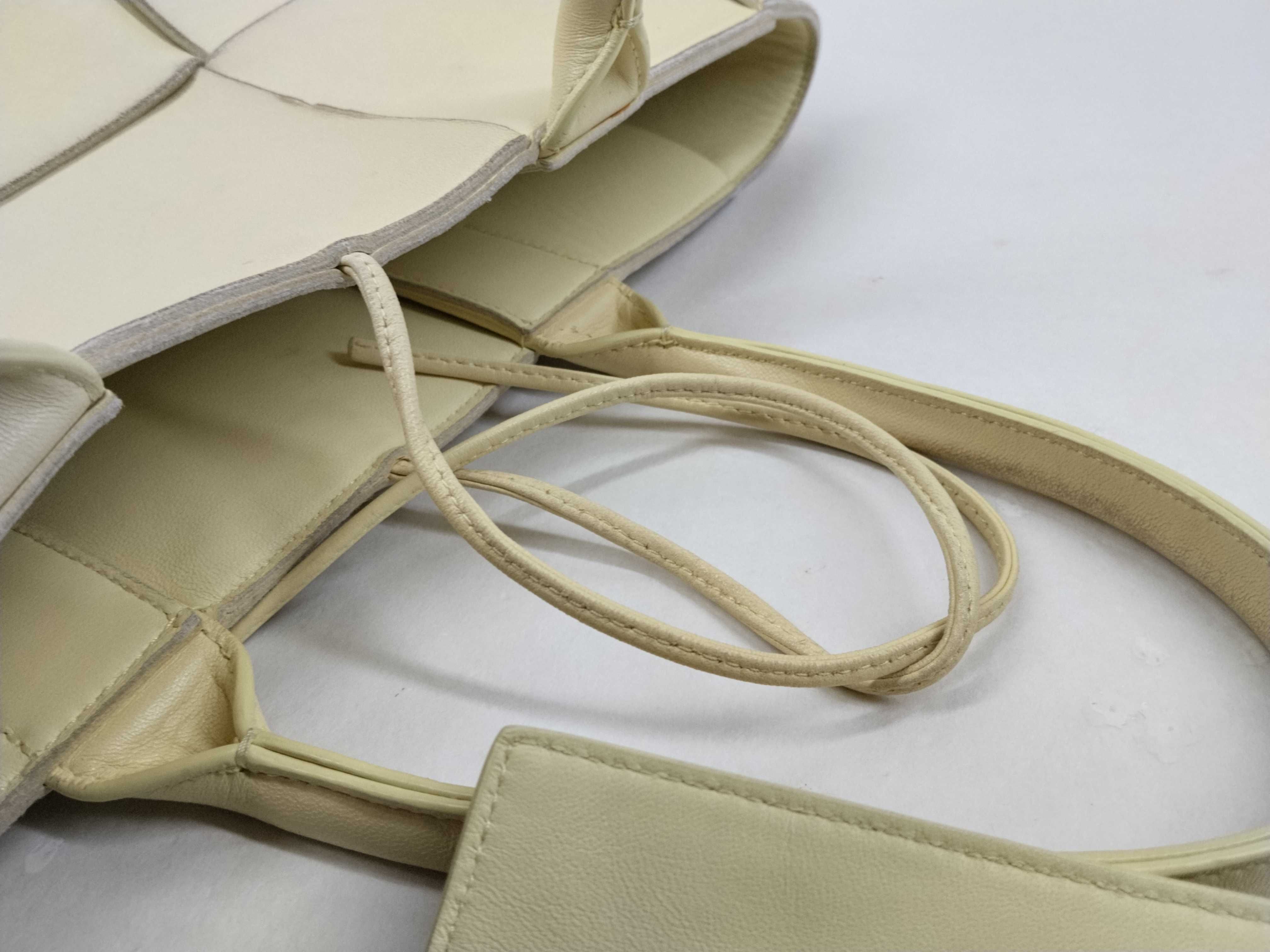 Intrecciato Arco Small Tote Bag with Pouch — view 9