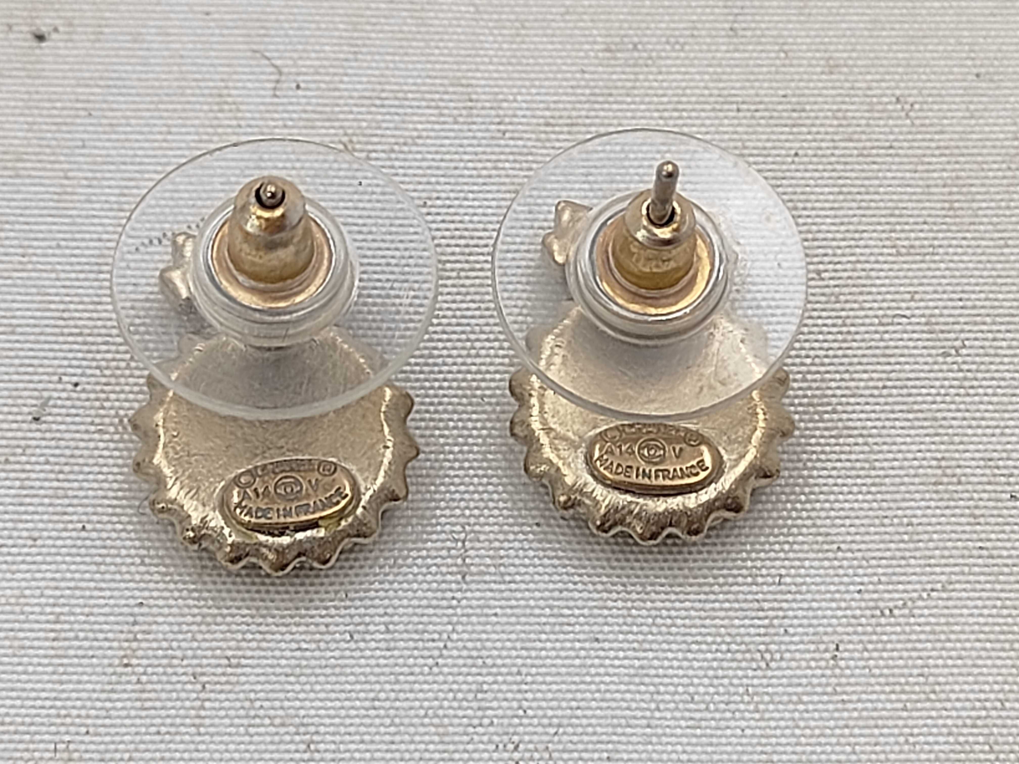 Earrings A14V Coco Mark Ribbon Earrings — view 2
