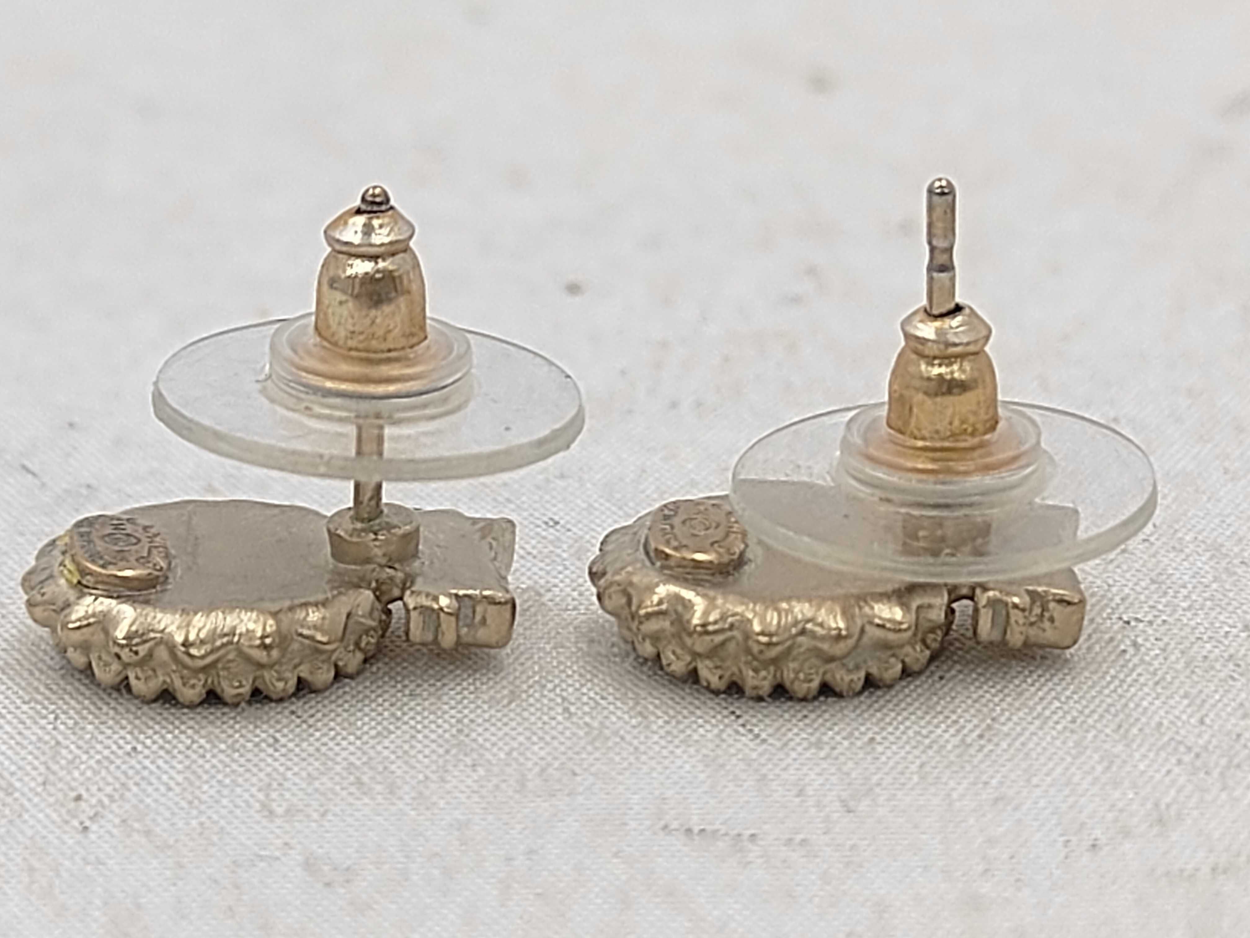 Earrings A14V Coco Mark Ribbon Earrings — view 3