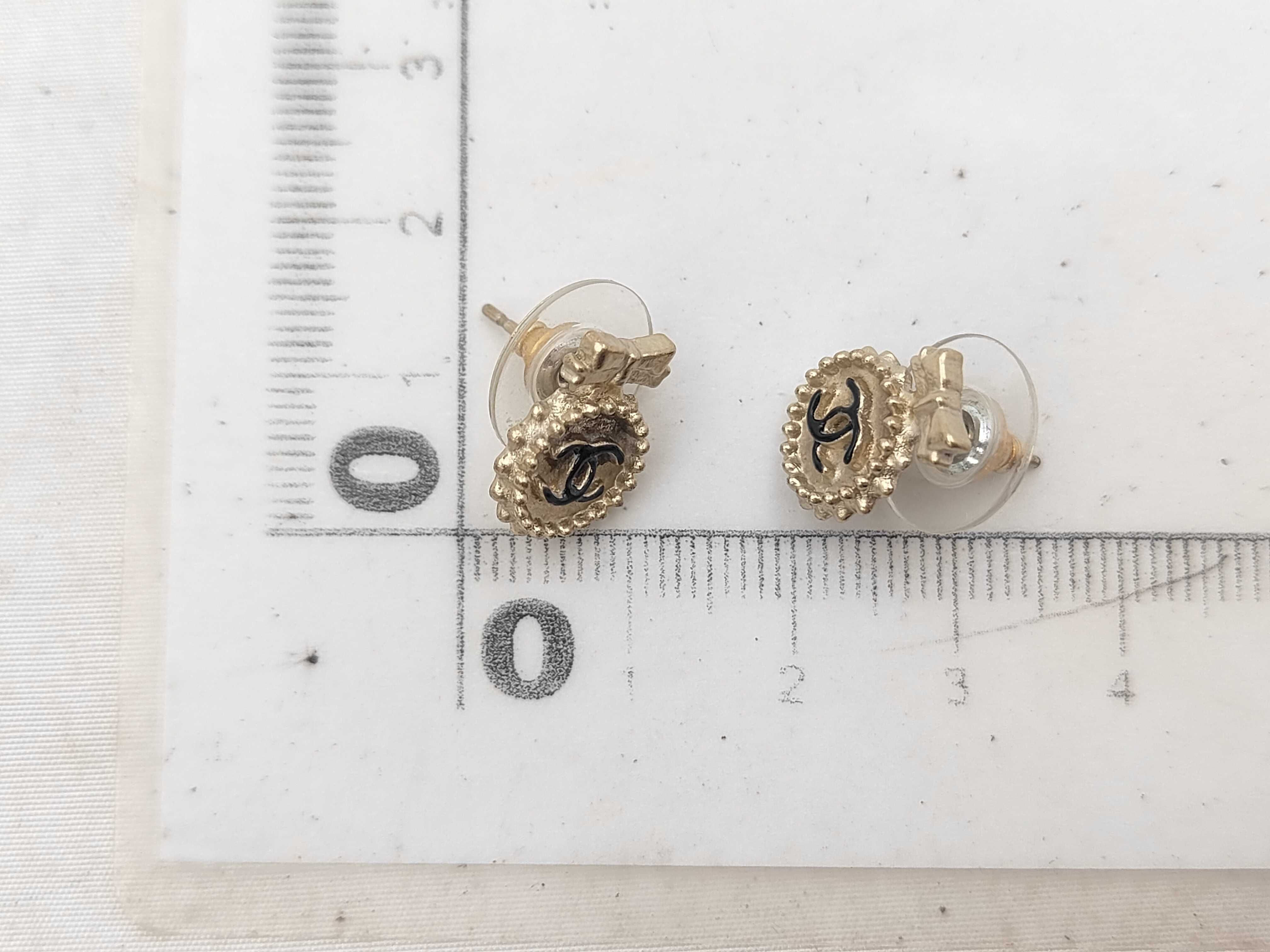 Earrings A14V Coco Mark Ribbon Earrings — view 4