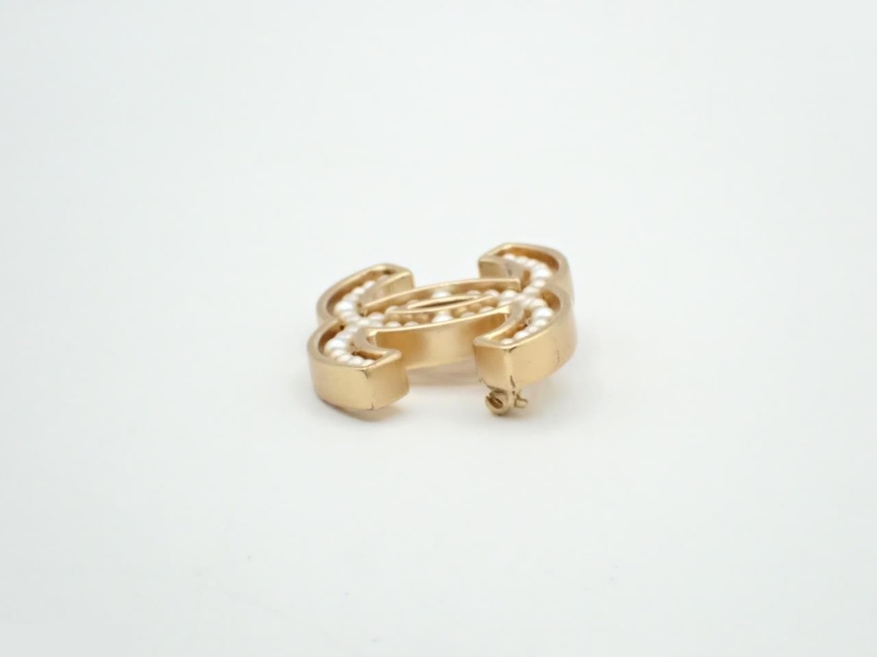 02A Brooch — view 3