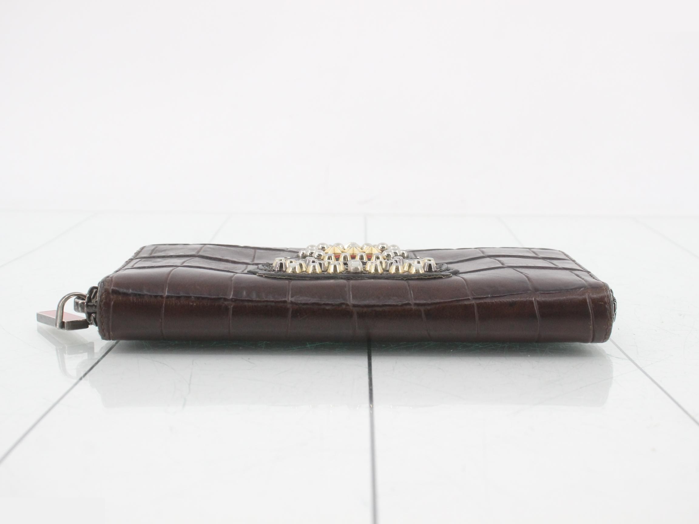 Other lines: Bags and Wallets — view 3