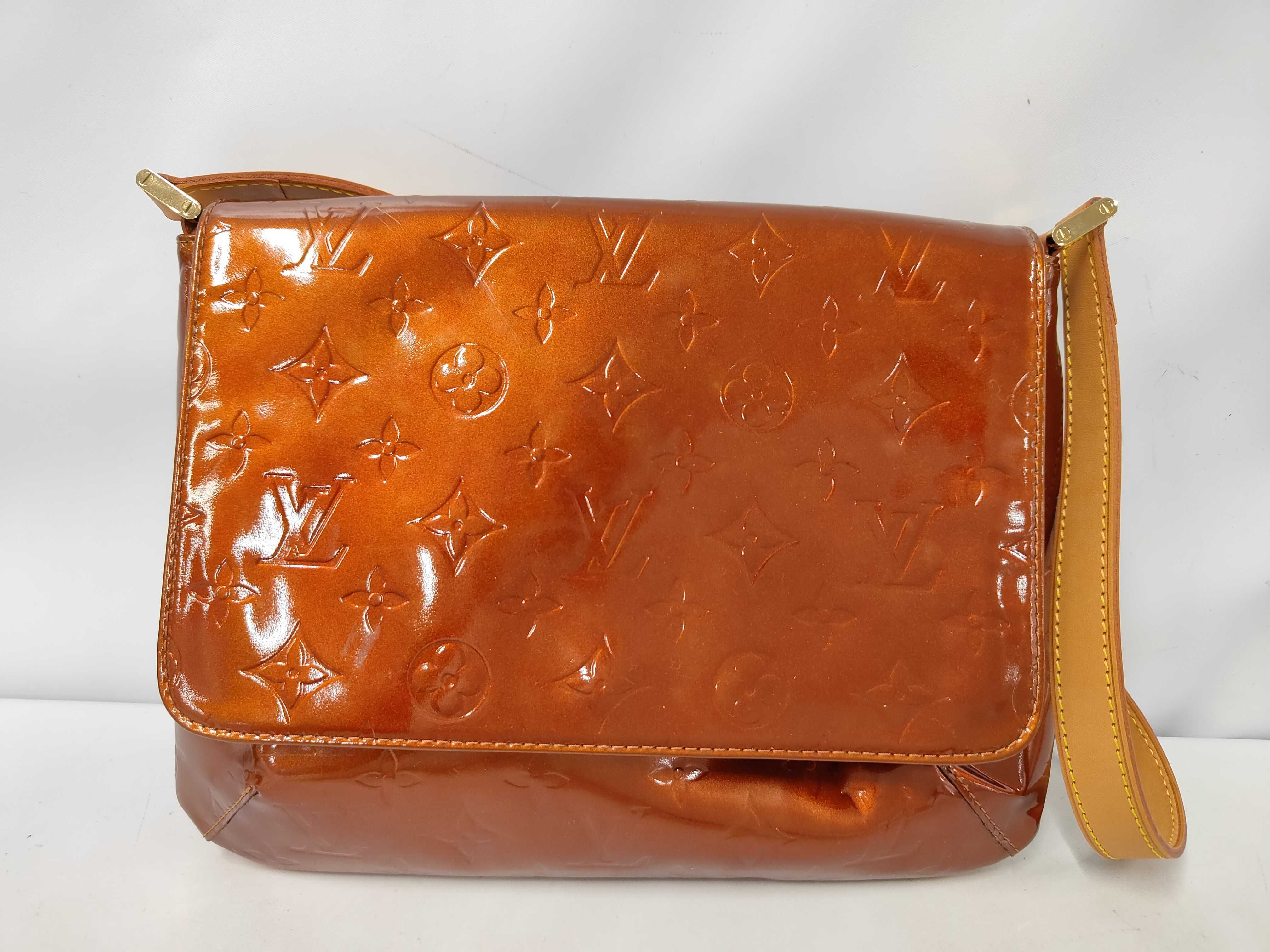 Vernis M91124 Thompson Brown Shoulder Bag