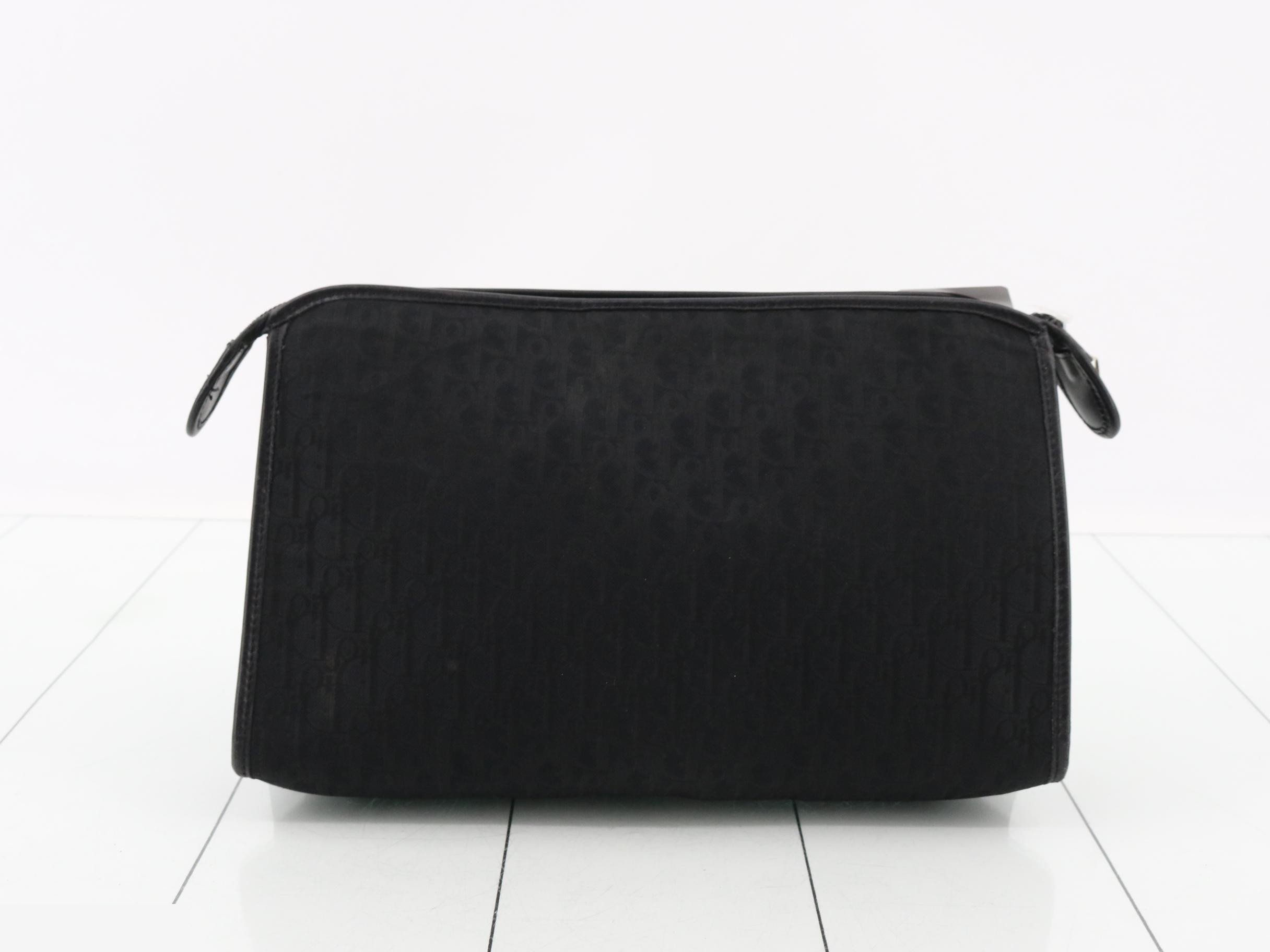 Trotter Clutch Bag, Black — view 2