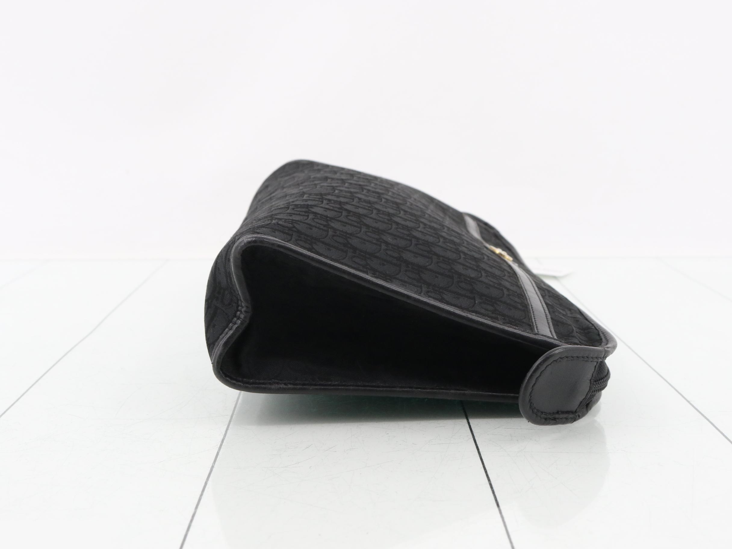 Trotter Clutch Bag, Black — view 3