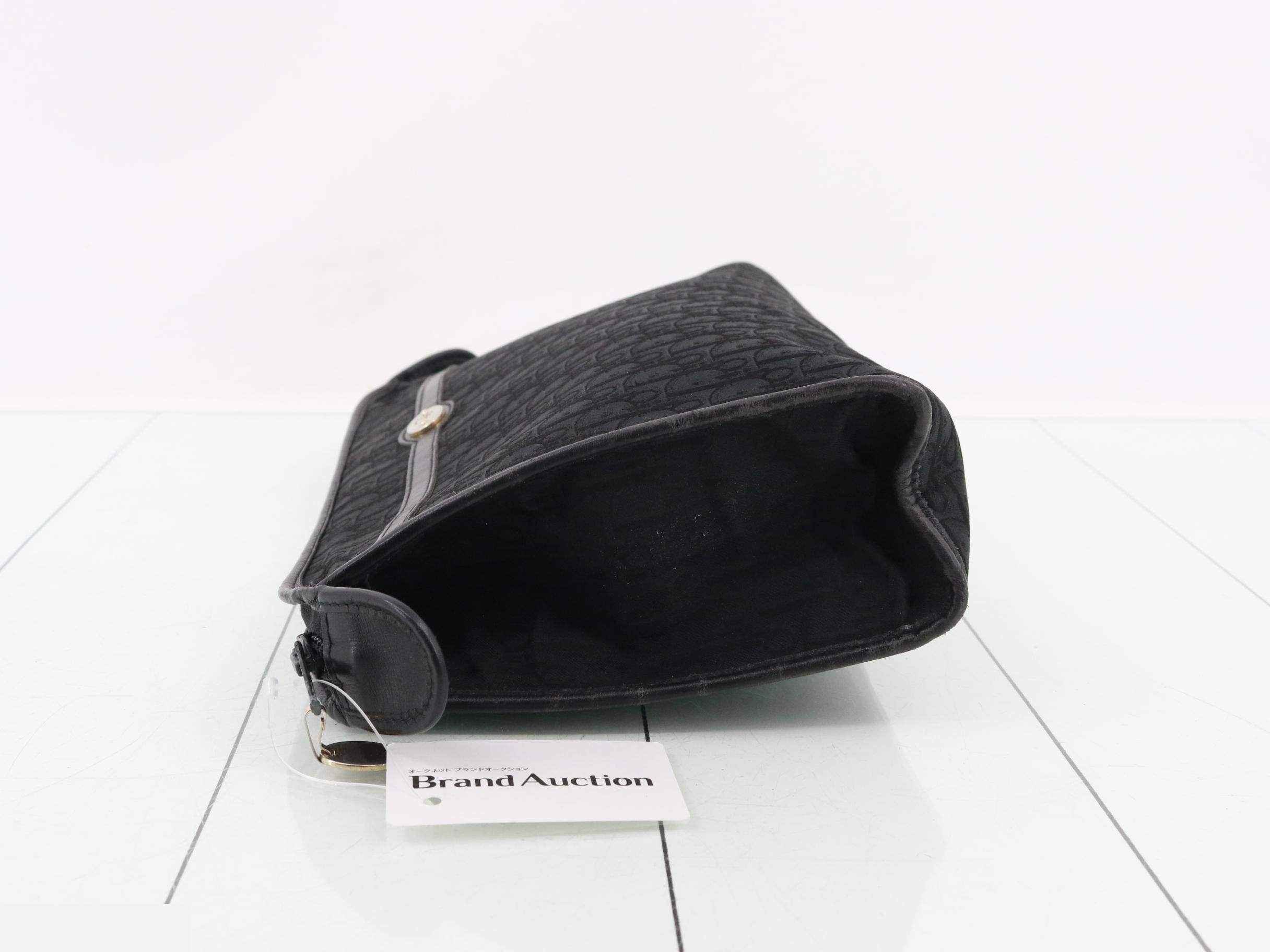 Trotter Clutch Bag, Black — view 4