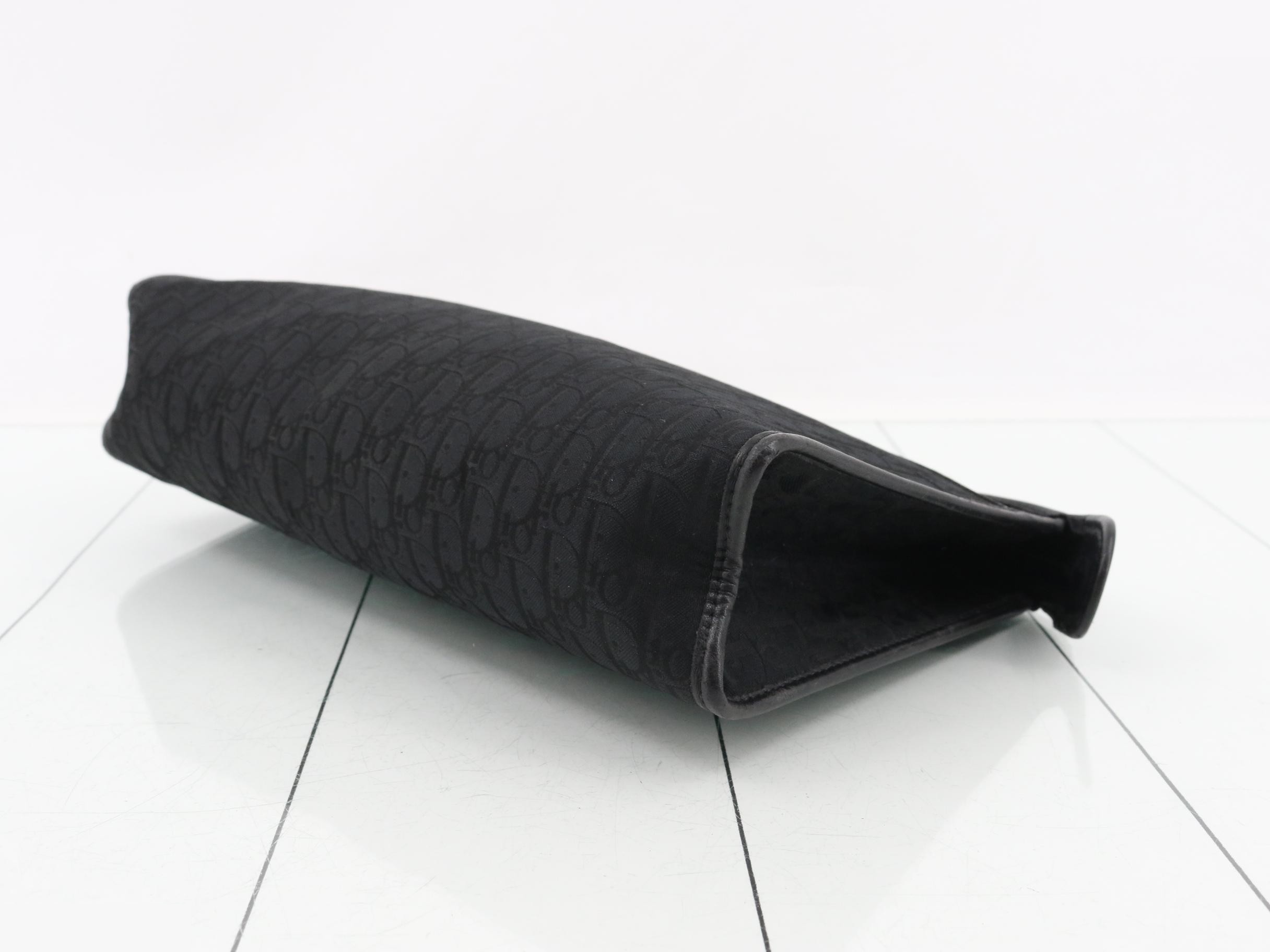 Trotter Clutch Bag, Black — view 6