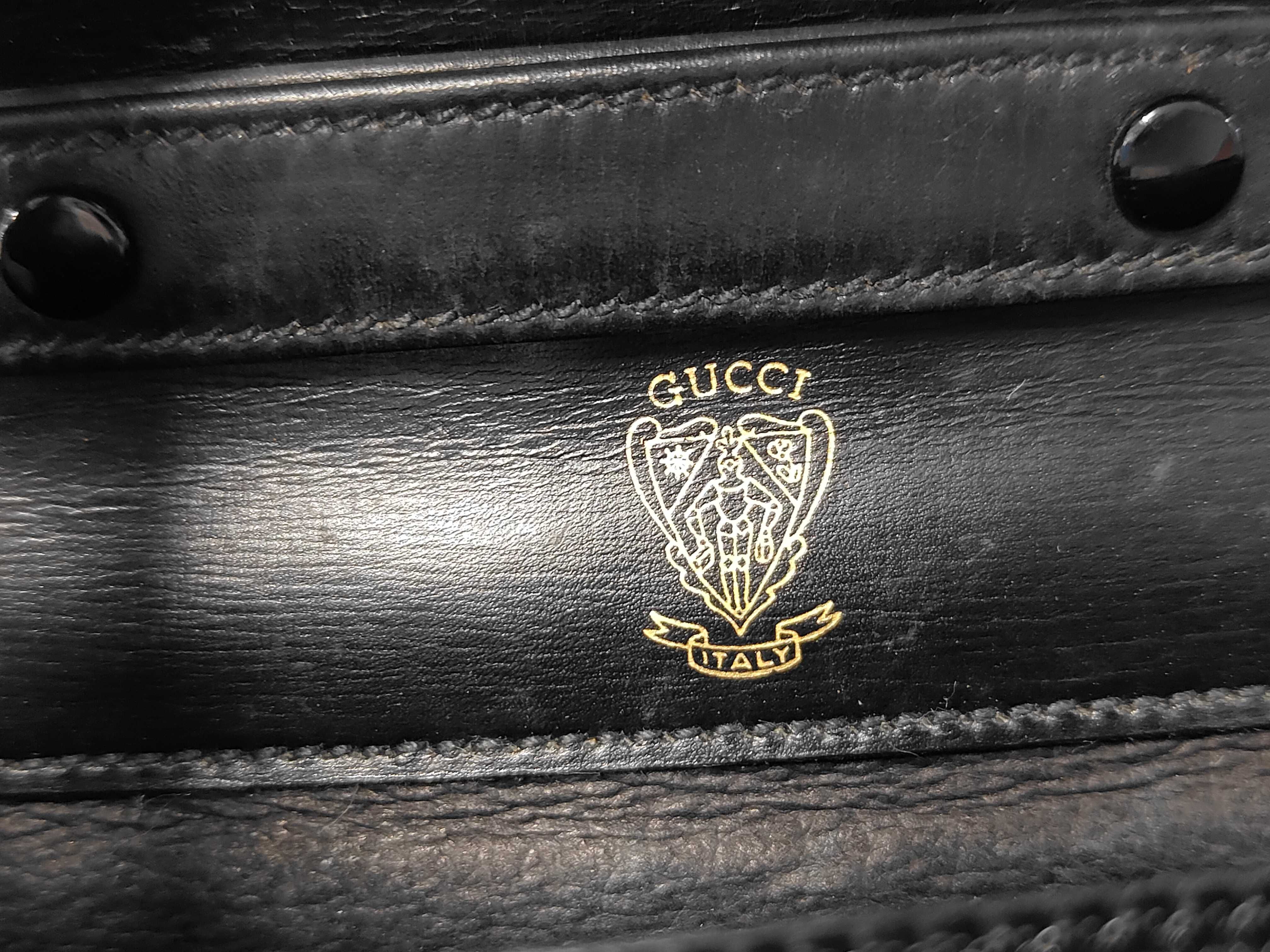 Vintage Leather Shoulder Bag — view 9