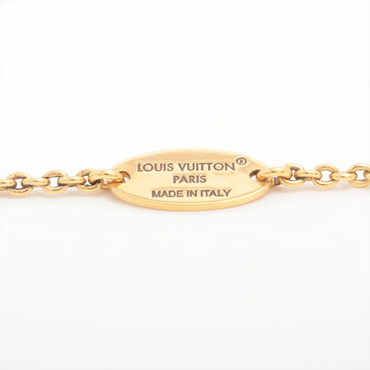 M00857 Essential V LE1294 Necklace, GP Gold. Shows — view 4