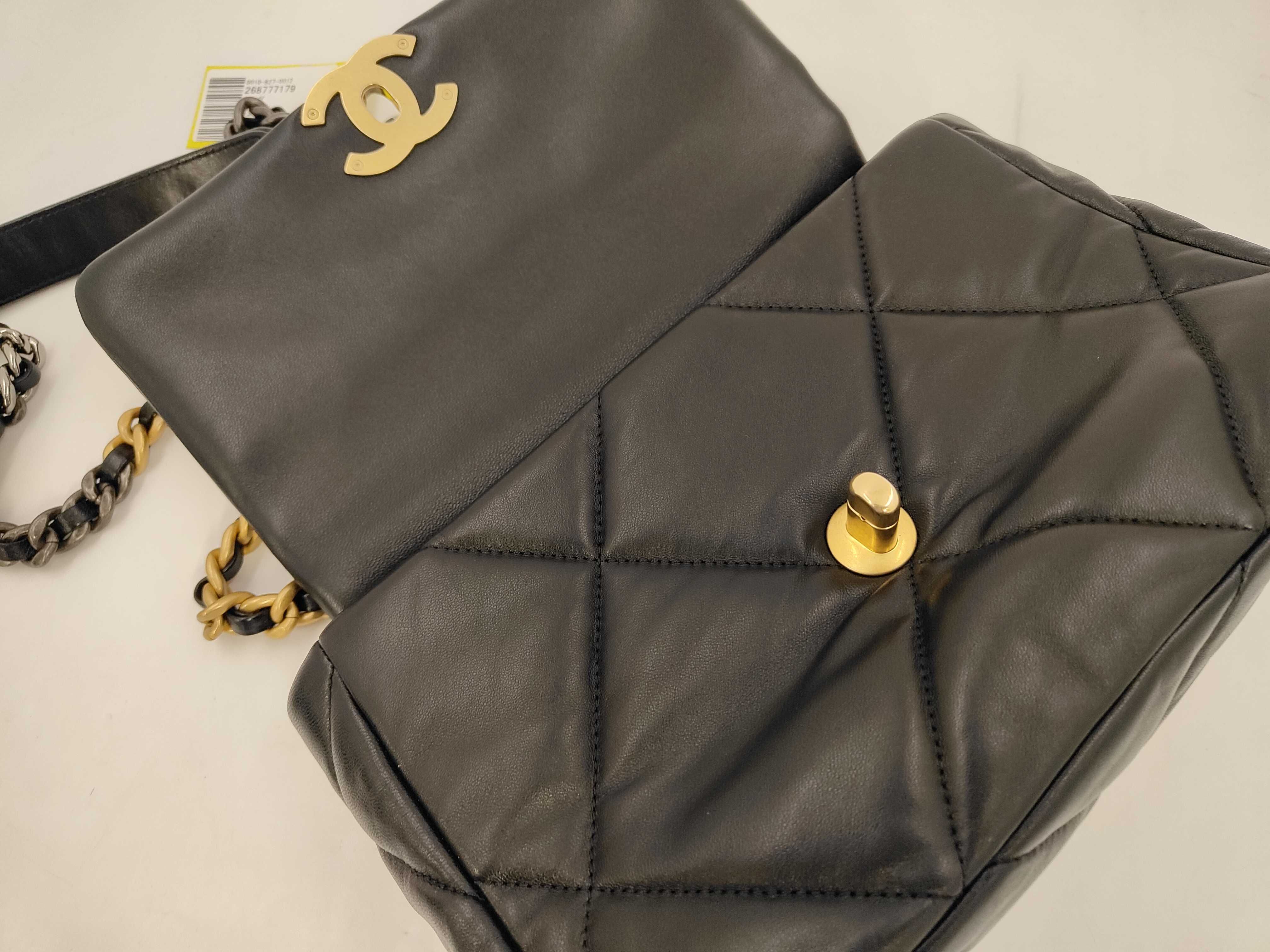 Lambskin Chanel 19 Small Black Chain Shoulder Bag Gold Shoulder Bag — view 8