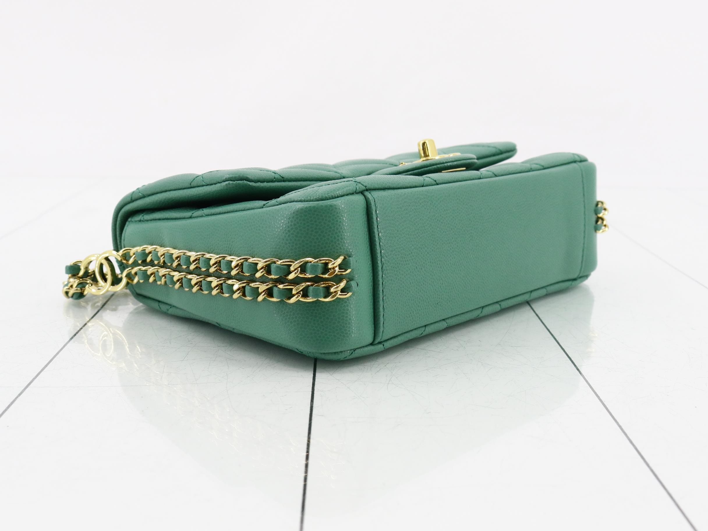 Single flap matelassé shoulder bag — view 5