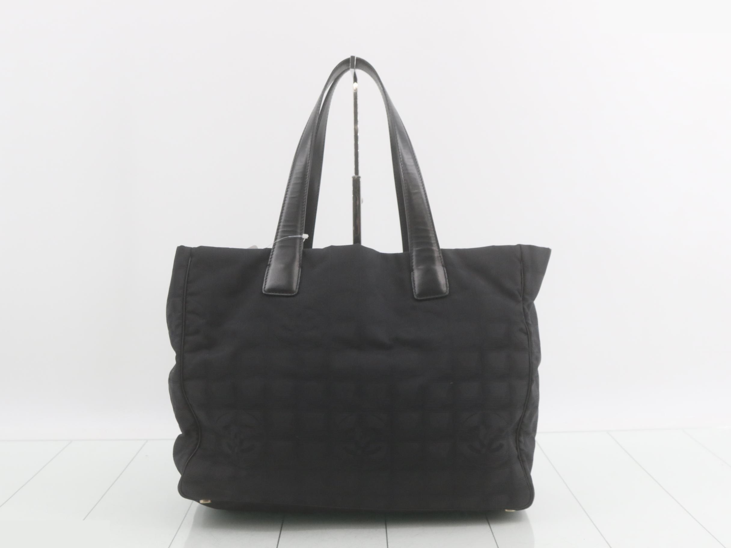 Travel Line Tote Bag/Handbag, approximately 33cm, serial number 8. — view 2