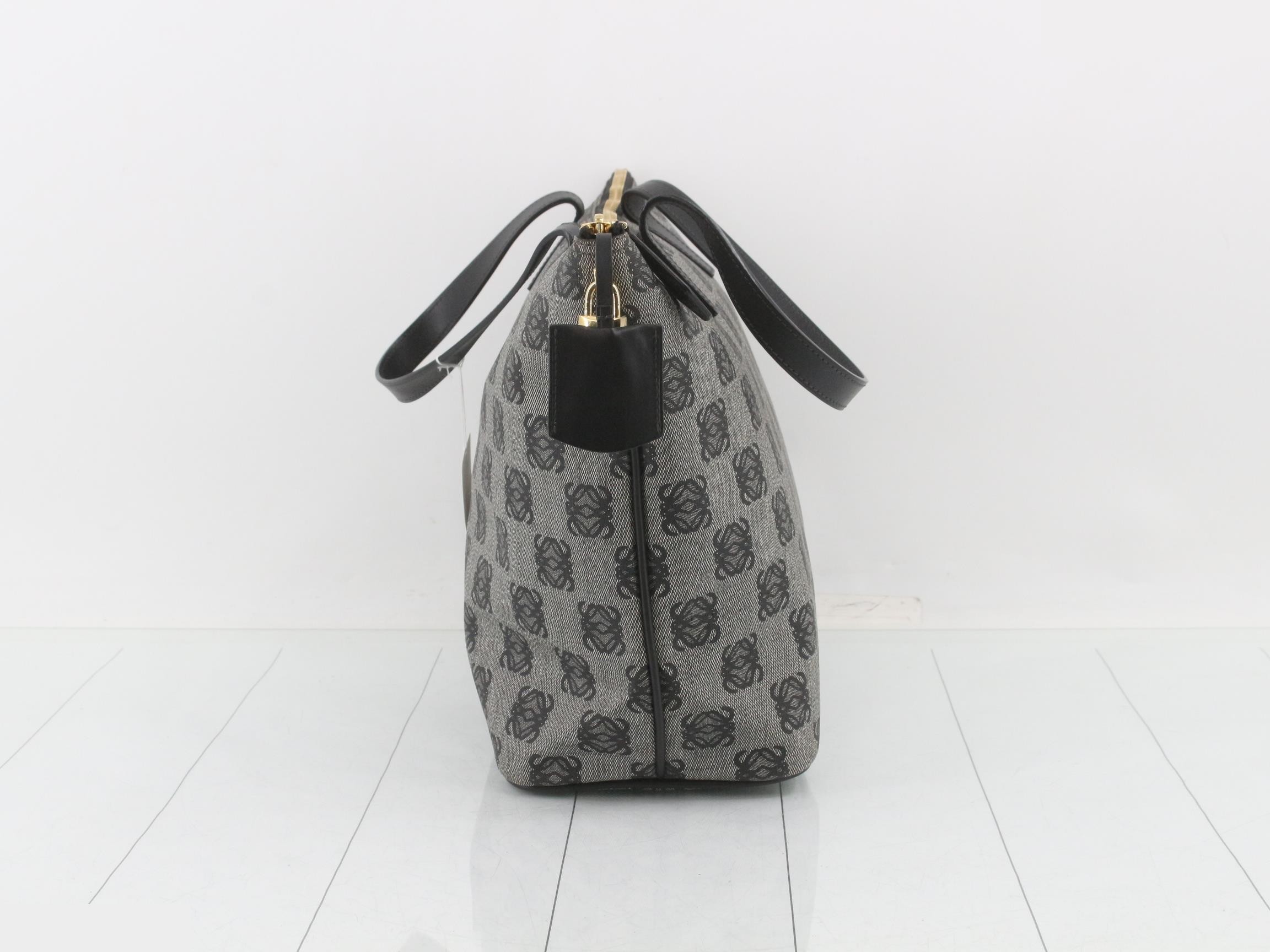 Repeat Anagram PVC Tote Bag — view 4