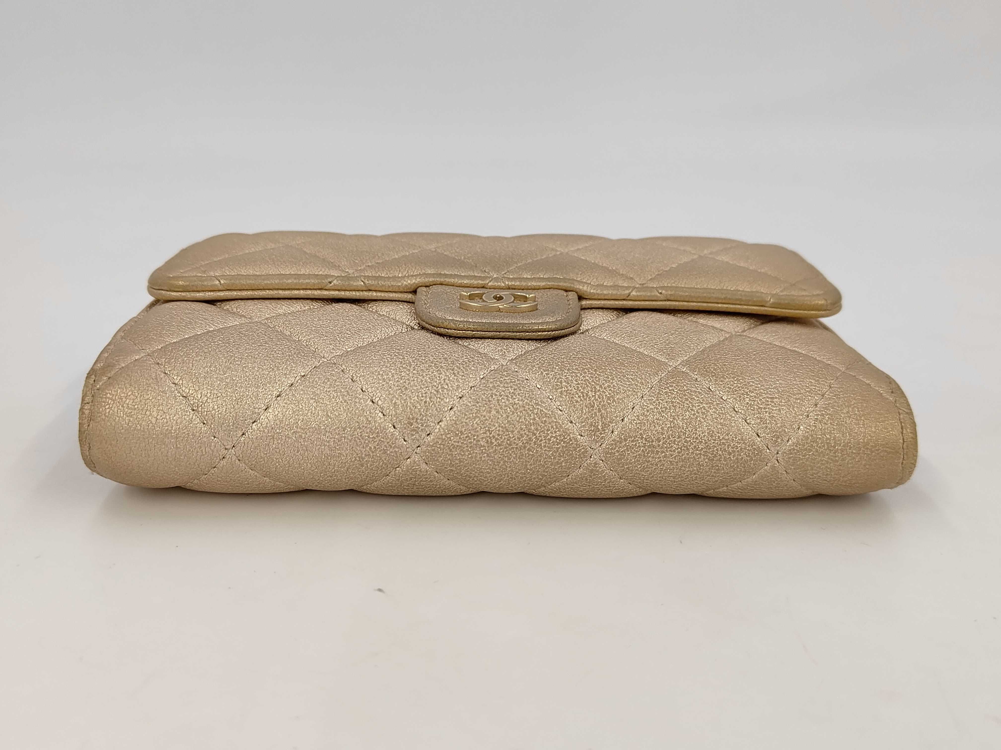 gold wallet — view 3